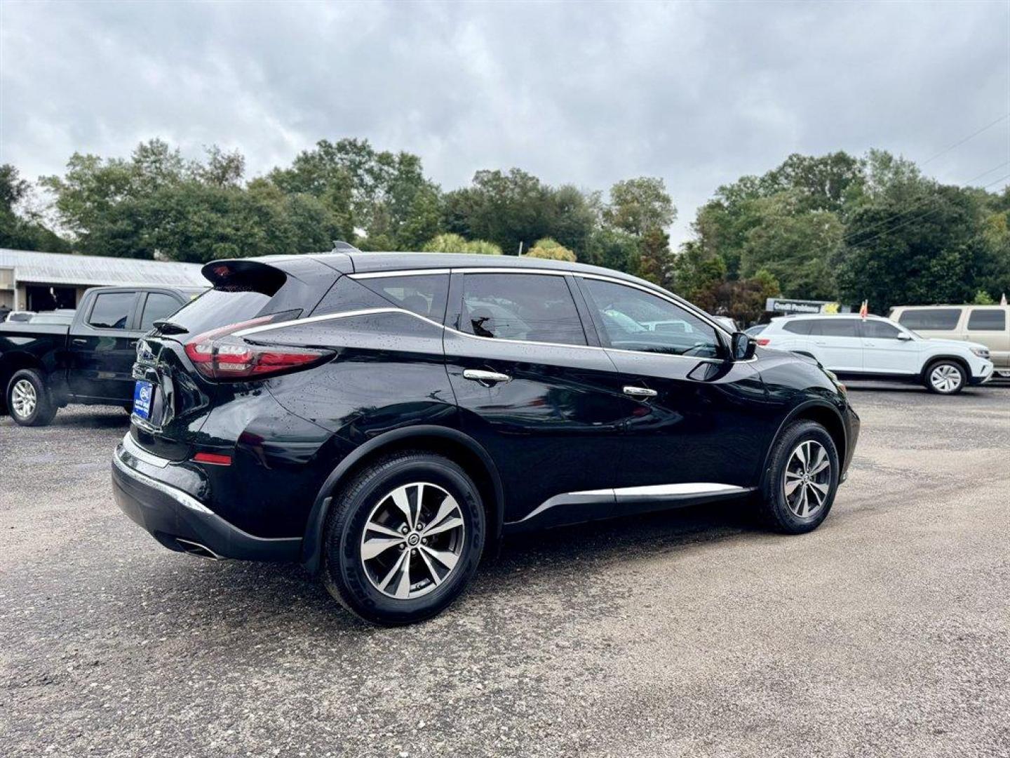 2019 Black /Black Nissan Murano (5N1AZ2MJ2KN) with an 3.5l V6 DI Dohc Cvtcs 3.5 engine, Automatic transmission, located at 745 East Steele Rd., West Columbia, SC, 29170, (803) 755-9148, 33.927212, -81.148483 - Special Internet Price! 2019 Nissan Murano - Photo#3