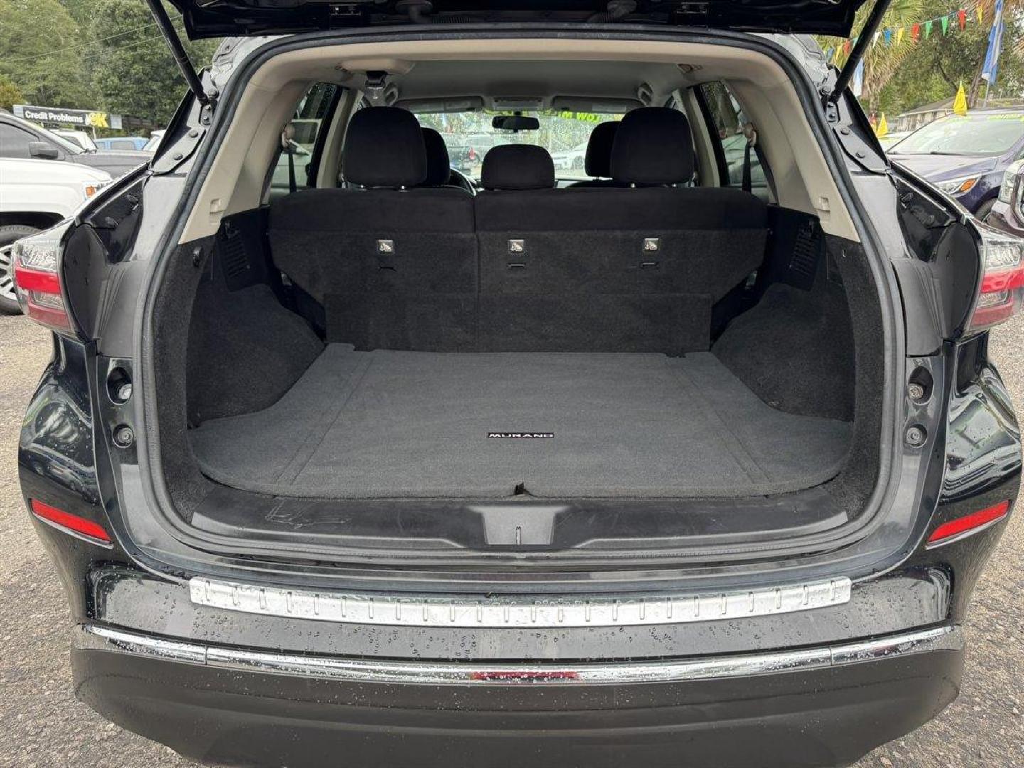 2019 Black /Black Nissan Murano (5N1AZ2MJ2KN) with an 3.5l V6 DI Dohc Cvtcs 3.5 engine, Automatic transmission, located at 745 East Steele Rd., West Columbia, SC, 29170, (803) 755-9148, 33.927212, -81.148483 - Special Internet Price! 2019 Nissan Murano - Photo#24