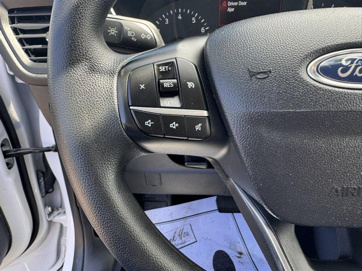 2022 White /Grey Ford Escape (1FMCU0F66NU) with an 1.5l I-4 DI Dohc Ecoboost engine, Automatic transmission, located at 745 East Steele Rd., West Columbia, SC, 29170, (803) 755-9148, 33.927212, -81.148483 - Special Internet Price! 2022 Ford Escape - Photo#8