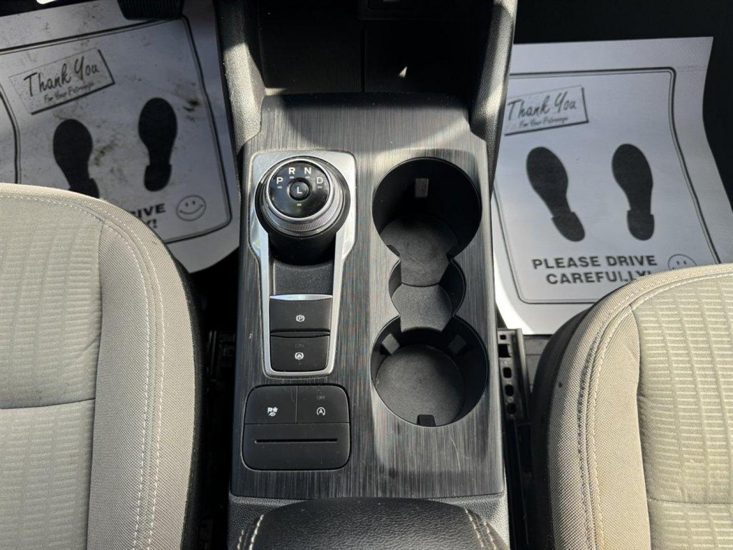 2022 White /Grey Ford Escape (1FMCU0F66NU) with an 1.5l I-4 DI Dohc Ecoboost engine, Automatic transmission, located at 745 East Steele Rd., West Columbia, SC, 29170, (803) 755-9148, 33.927212, -81.148483 - Special Internet Price! 2022 Ford Escape - Photo#14