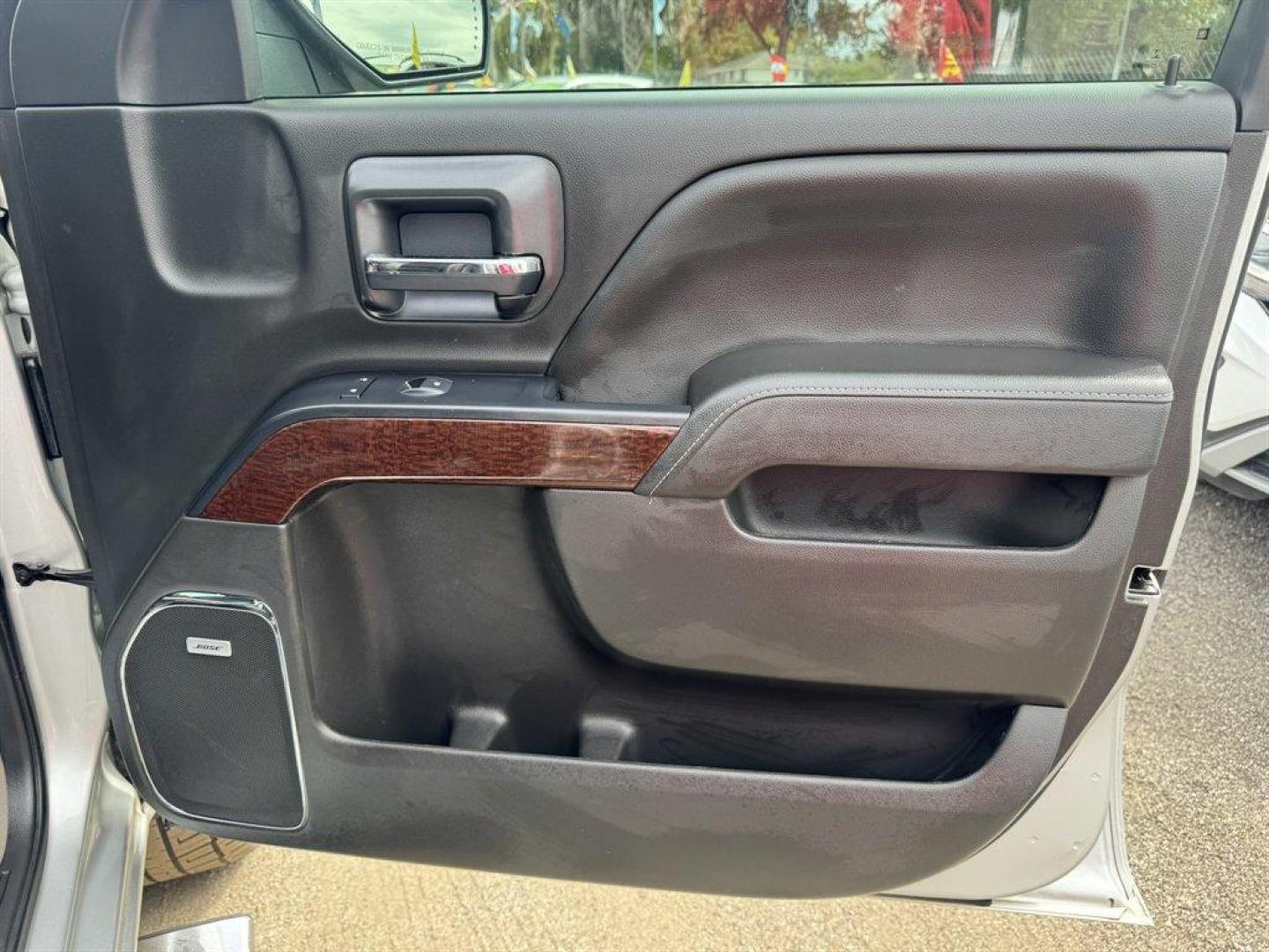 2018 Silver /Black GMC Sierra 1500 (3GTU2NEC3JG) with an 5.3l V8 DI VVT Flex 5.3l engine, Automatic transmission, located at 745 East Steele Rd., West Columbia, SC, 29170, (803) 755-9148, 33.927212, -81.148483 - Special Internet Price! 2018 GMC Sierra 1500 - Photo#29