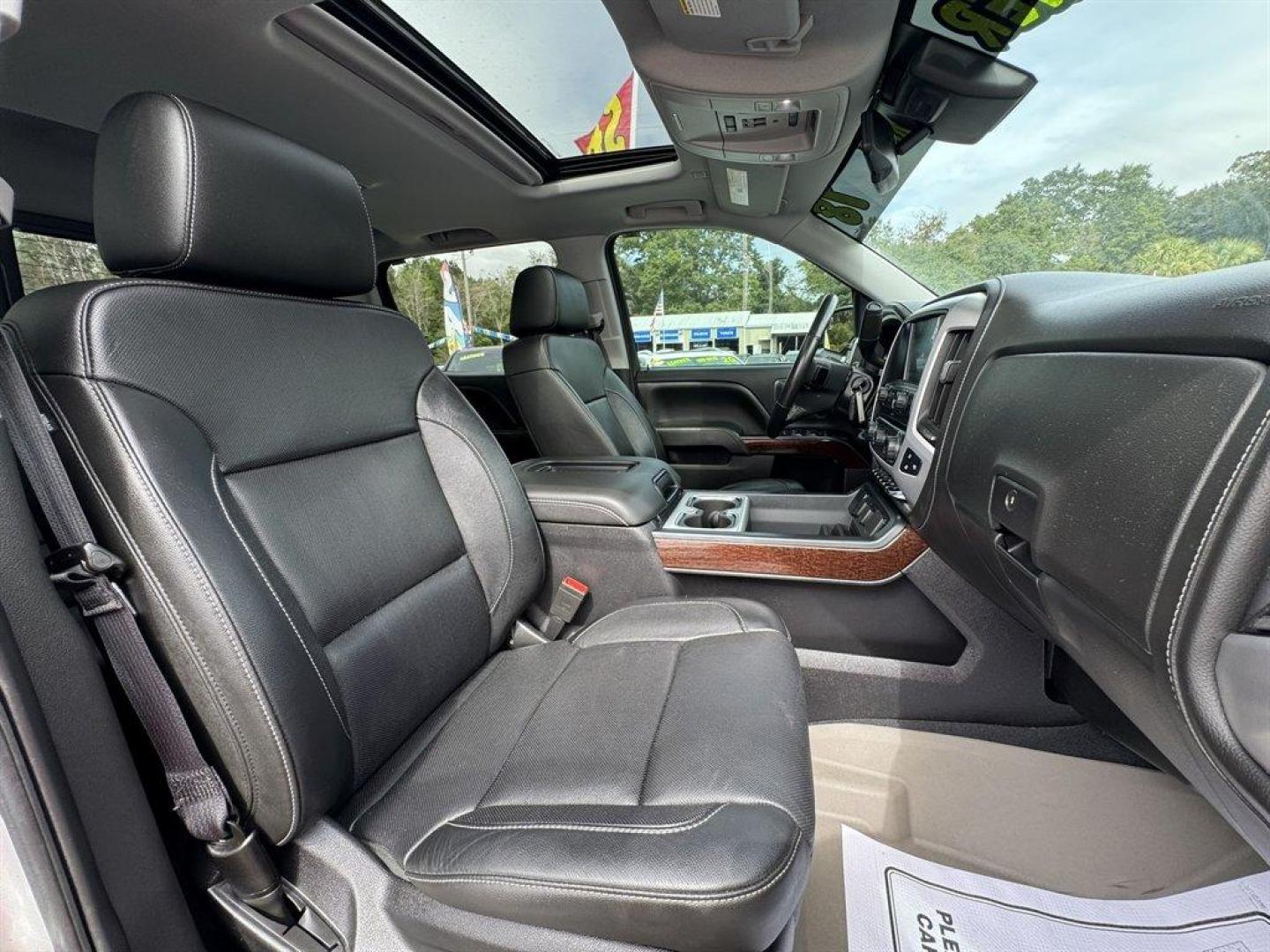 2018 Silver /Black GMC Sierra 1500 (3GTU2NEC3JG) with an 5.3l V8 DI VVT Flex 5.3l engine, Automatic transmission, located at 745 East Steele Rd., West Columbia, SC, 29170, (803) 755-9148, 33.927212, -81.148483 - Special Internet Price! 2018 GMC Sierra 1500 - Photo#30