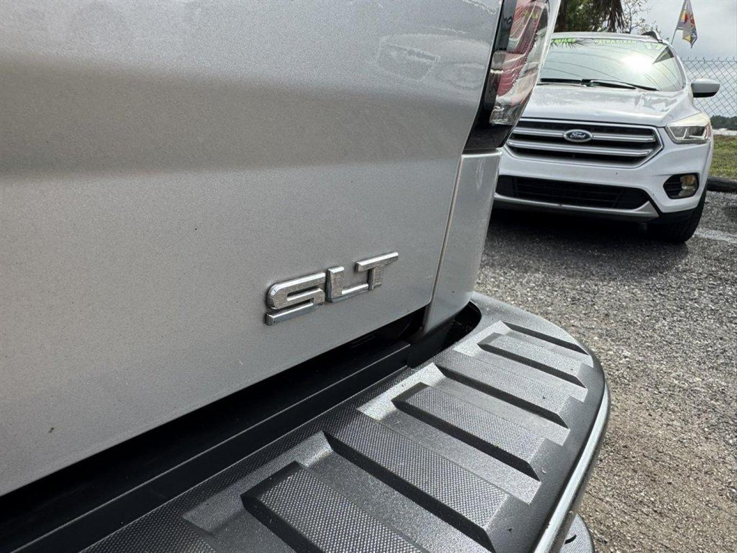 2018 Silver /Black GMC Sierra 1500 (3GTU2NEC3JG) with an 5.3l V8 DI VVT Flex 5.3l engine, Automatic transmission, located at 745 East Steele Rd., West Columbia, SC, 29170, (803) 755-9148, 33.927212, -81.148483 - Special Internet Price! 2018 GMC Sierra 1500 - Photo#33