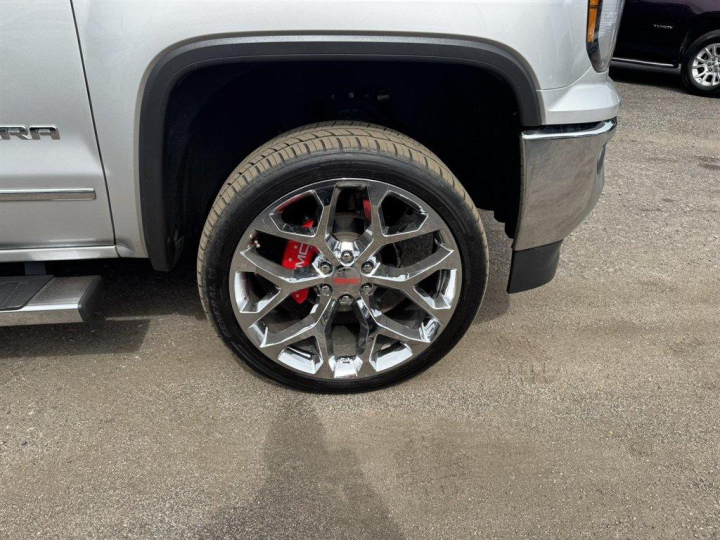 2018 Silver /Black GMC Sierra 1500 (3GTU2NEC3JG) with an 5.3l V8 DI VVT Flex 5.3l engine, Automatic transmission, located at 745 East Steele Rd., West Columbia, SC, 29170, (803) 755-9148, 33.927212, -81.148483 - Special Internet Price! 2018 GMC Sierra 1500 - Photo#35