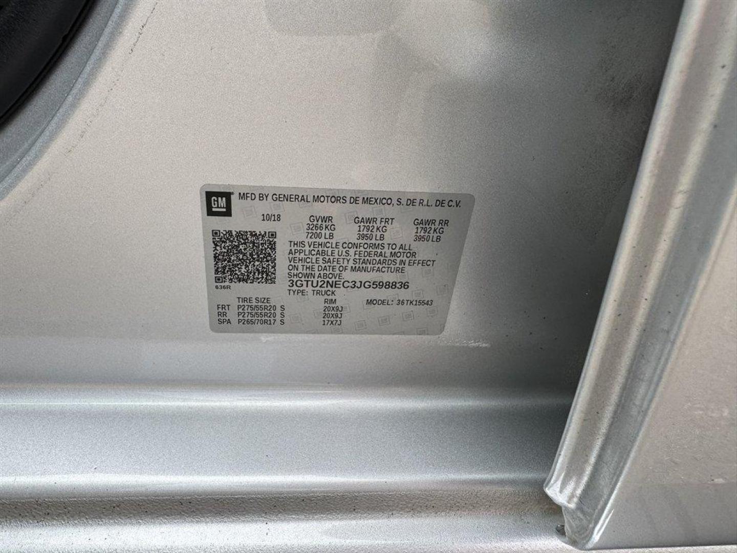 2018 Silver /Black GMC Sierra 1500 (3GTU2NEC3JG) with an 5.3l V8 DI VVT Flex 5.3l engine, Automatic transmission, located at 745 East Steele Rd., West Columbia, SC, 29170, (803) 755-9148, 33.927212, -81.148483 - Special Internet Price! 2018 GMC Sierra 1500 - Photo#39