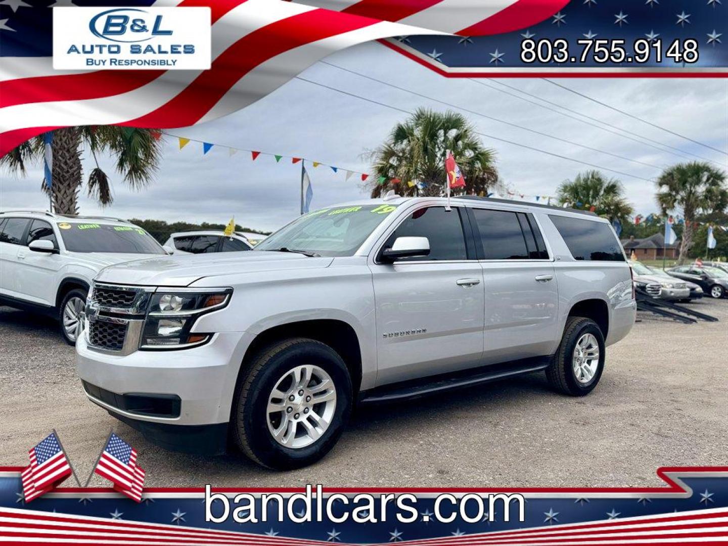 2019 Silver /Black Chevrolet Suburban (1GNSCHKC4KR) with an 5.3l V8 DI VVT Flex 5.3l engine, Automatic transmission, located at 745 East Steele Rd., West Columbia, SC, 29170, (803) 755-9148, 33.927212, -81.148483 - Special Internet Price! 2019 Chevrolet Suburban - Photo#0