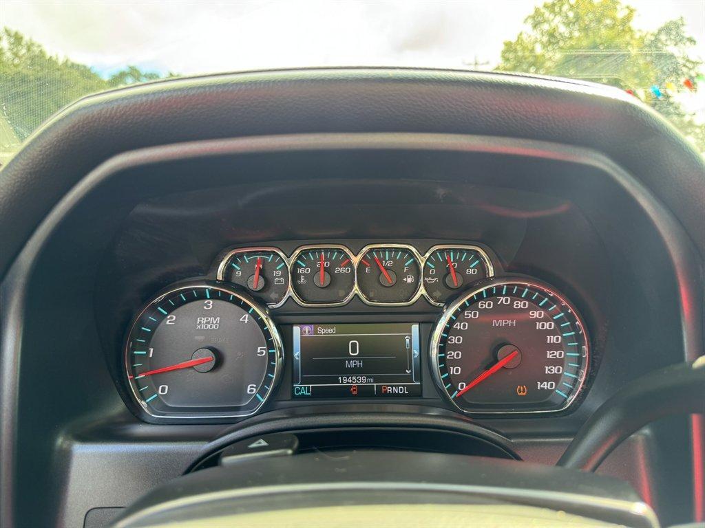 2017 Blue /Black GMC Sierra 1500 (3GTU2NEC9HG) with an 5.3l V8 DI VVT Flex 5.3l engine, Automatic transmission, located at 745 East Steele Rd., West Columbia, SC, 29170, (803) 755-9148, 33.927212, -81.148483 - Special Internet Price! 2017 GMC Sierra 1500 - Photo#10