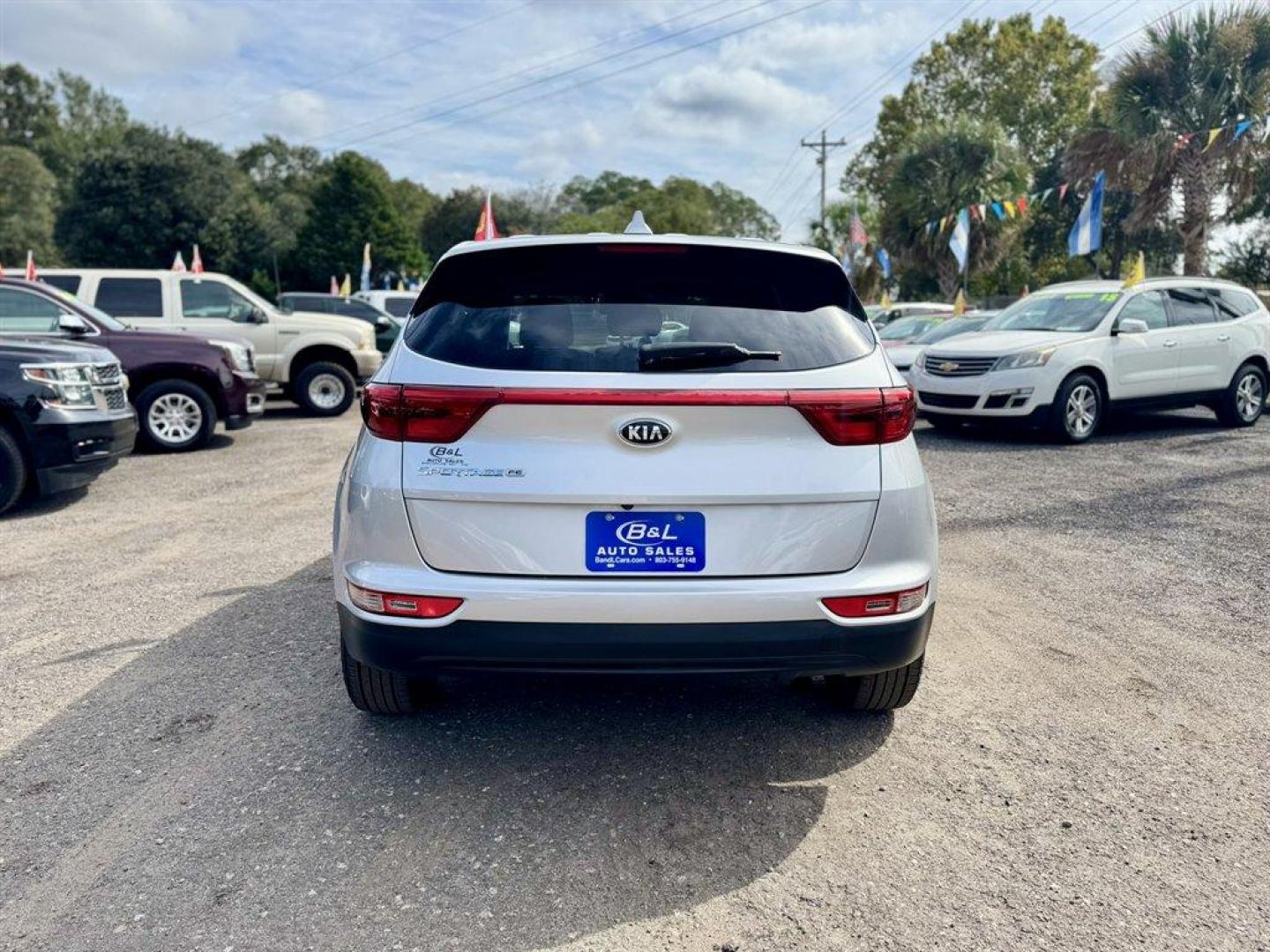 2019 Silver /Black Kia Sportage (KNDPM3AC7K7) with an 2.4l I-4 DI Dohc 2.4l engine, Automatic transmission, located at 745 East Steele Rd., West Columbia, SC, 29170, (803) 755-9148, 33.927212, -81.148483 - Special Internet Price! 2019 Kia Sportage - Photo#4
