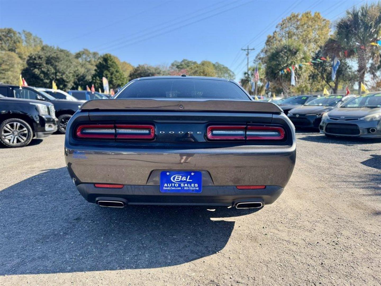 2019 Grey /Black Dodge Challenger (2C3CDZAG5KH) with an 3.6l V6 MPI Dohc VVT Flex engine, Automatic transmission, located at 745 East Steele Rd., West Columbia, SC, 29170, (803) 755-9148, 33.927212, -81.148483 - Special Internet Price! 2019 Dodge Challenger - Photo#4