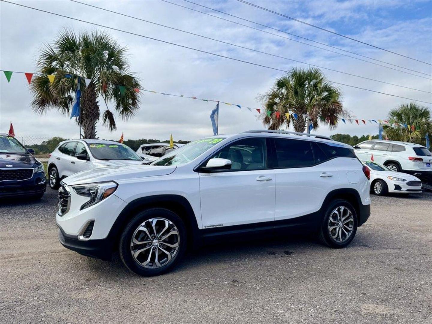 2020 White /Grey GMC Terrain (3GKALPEX0LL) with an 2.0l I-4 DI Dohc T/C 2.0l engine, Automatic transmission, located at 745 East Steele Rd., West Columbia, SC, 29170, (803) 755-9148, 33.927212, -81.148483 - Special Internet Price! 2020 GMC Terrain - Photo#0