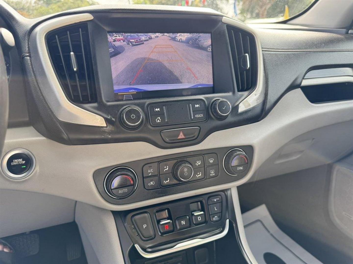 2020 White /Grey GMC Terrain (3GKALPEX0LL) with an 2.0l I-4 DI Dohc T/C 2.0l engine, Automatic transmission, located at 745 East Steele Rd., West Columbia, SC, 29170, (803) 755-9148, 33.927212, -81.148483 - Special Internet Price! 2020 GMC Terrain - Photo#13