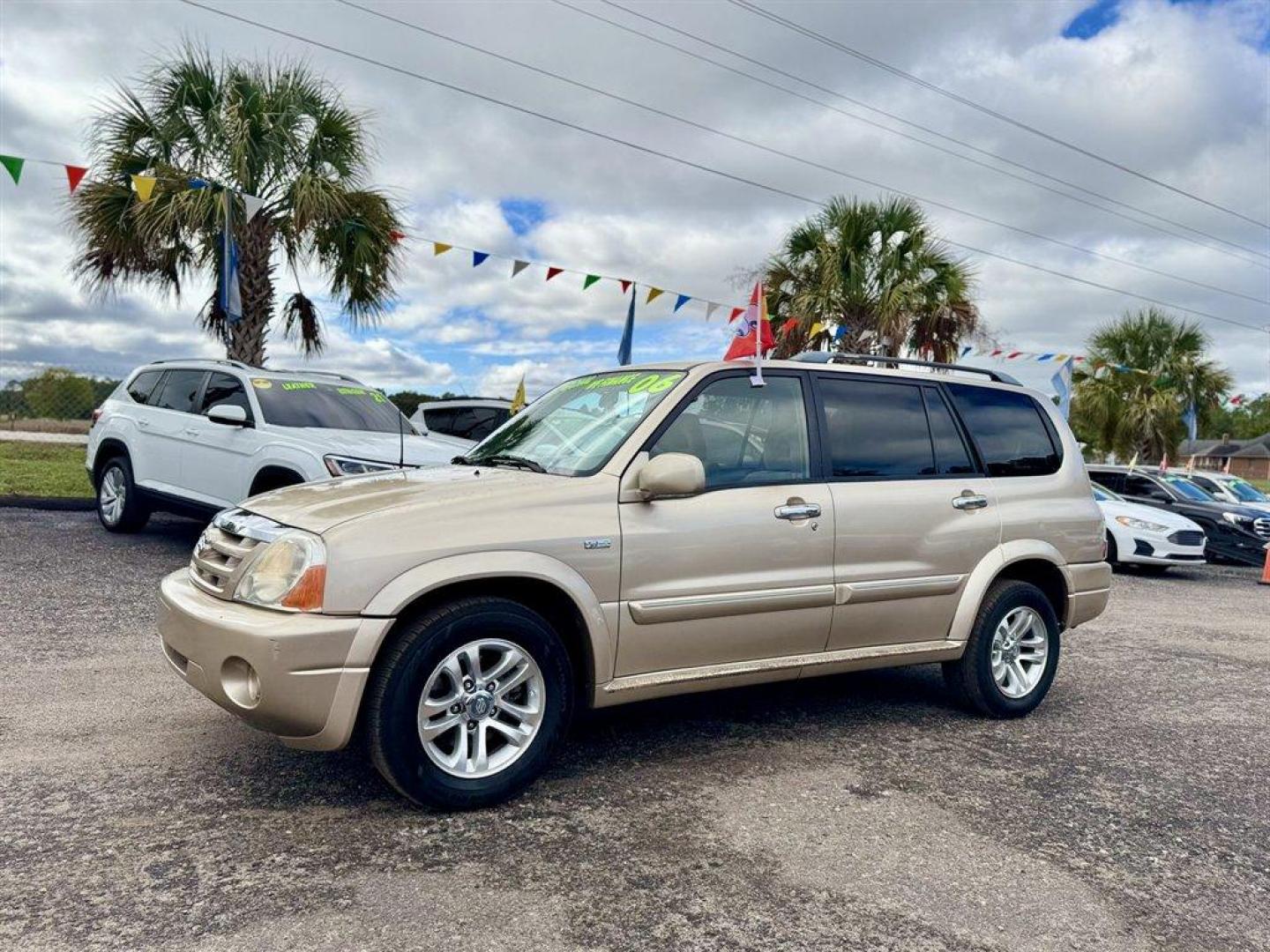 2006 Bronze /Tan Suzuki XL-7 (JS3TY92V364) with an 2.7l V6 MPI 2.7l engine, Automatic transmission, located at 745 East Steele Rd., West Columbia, SC, 29170, (803) 755-9148, 33.927212, -81.148483 - Special Internet Price! 2006 Suzuki XL-7 - Photo#0