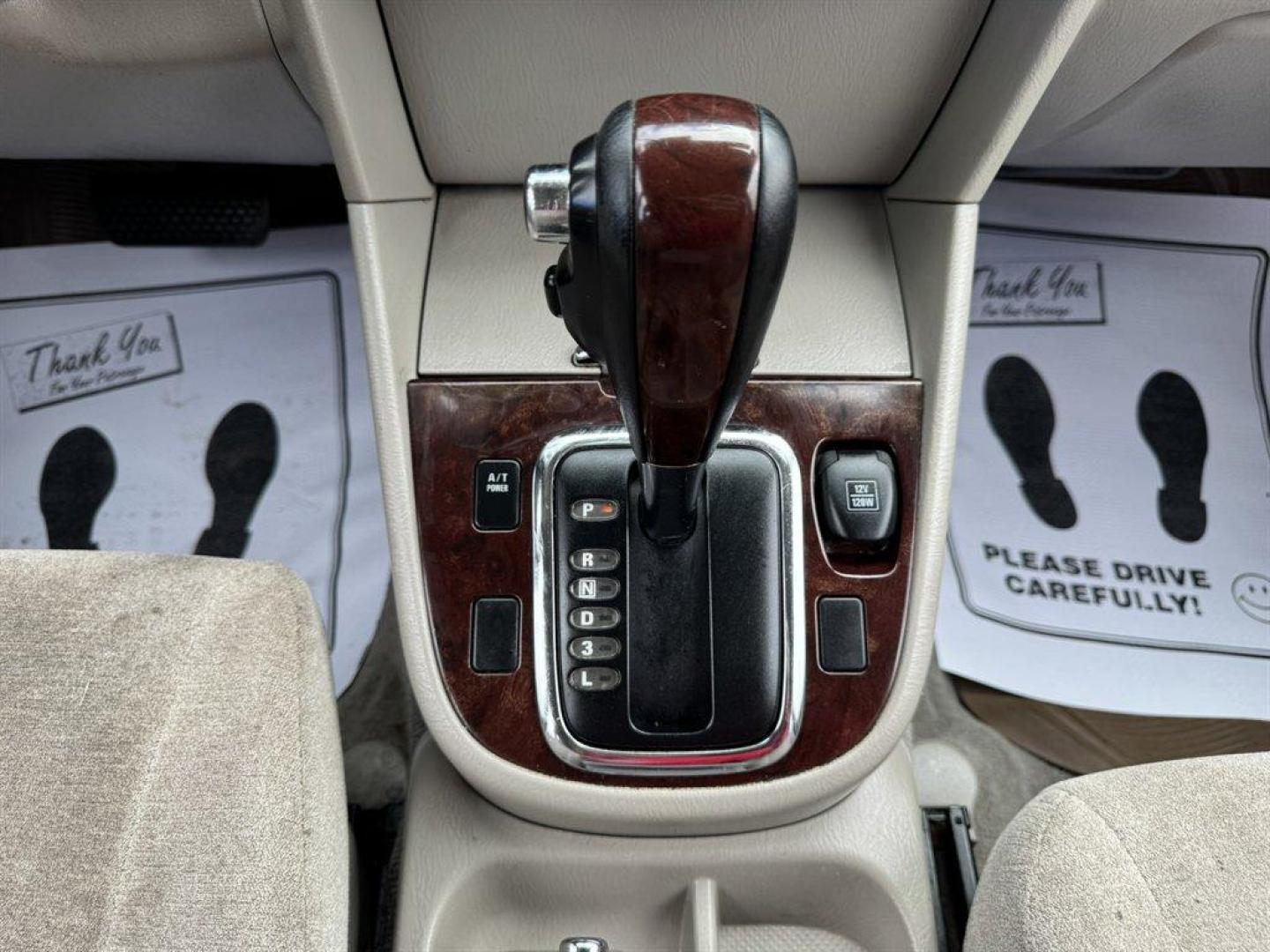 2006 Bronze /Tan Suzuki XL-7 (JS3TY92V364) with an 2.7l V6 MPI 2.7l engine, Automatic transmission, located at 745 East Steele Rd., West Columbia, SC, 29170, (803) 755-9148, 33.927212, -81.148483 - Special Internet Price! 2006 Suzuki XL-7 - Photo#13