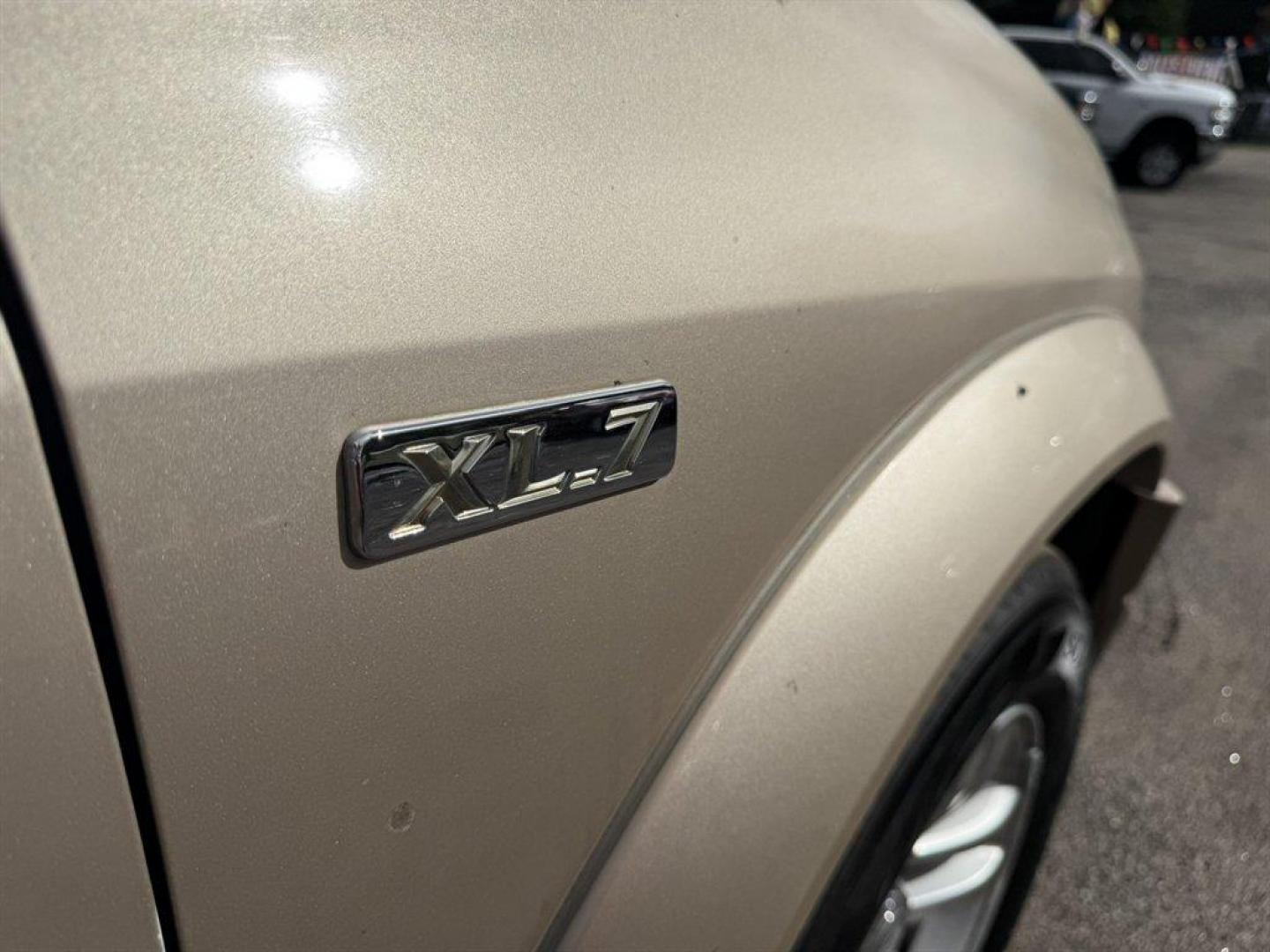 2006 Bronze /Tan Suzuki XL-7 (JS3TY92V364) with an 2.7l V6 MPI 2.7l engine, Automatic transmission, located at 745 East Steele Rd., West Columbia, SC, 29170, (803) 755-9148, 33.927212, -81.148483 - Special Internet Price! 2006 Suzuki XL-7 - Photo#26