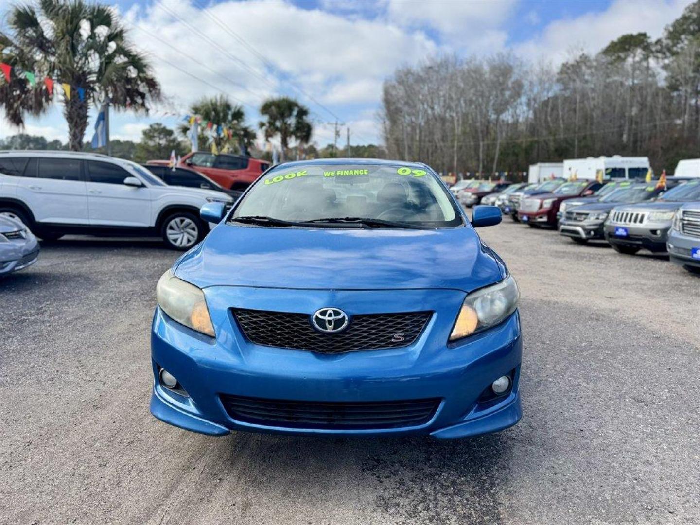 2009 Blue /Black Toyota Corolla (1NXBU40E29Z) with an 1.8l I-4 EFI Dohc 1.8l engine, Automatic transmission, located at 745 East Steele Rd., West Columbia, SC, 29170, (803) 755-9148, 33.927212, -81.148483 - Photo#1