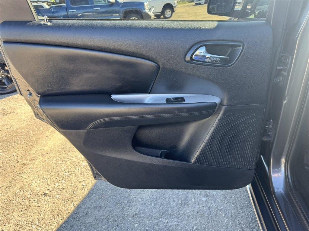 2016 Grey /Black Dodge Journey (3C4PDCGG9GT) with an 3.6l V6 MPI Dohc VVT Flex engine, Automatic transmission, located at 745 East Steele Rd., West Columbia, SC, 29170, (803) 755-9148, 33.927212, -81.148483 - Special Internet Price! 2016 Dodge Journey - Photo#17