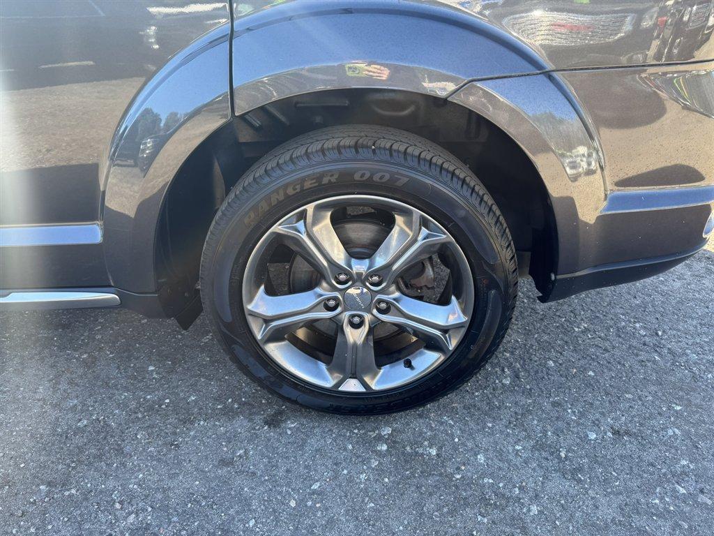 2016 Grey /Black Dodge Journey (3C4PDCGG9GT) with an 3.6l V6 MPI Dohc VVT Flex engine, Automatic transmission, located at 745 East Steele Rd., West Columbia, SC, 29170, (803) 755-9148, 33.927212, -81.148483 - Special Internet Price! 2016 Dodge Journey - Photo#28