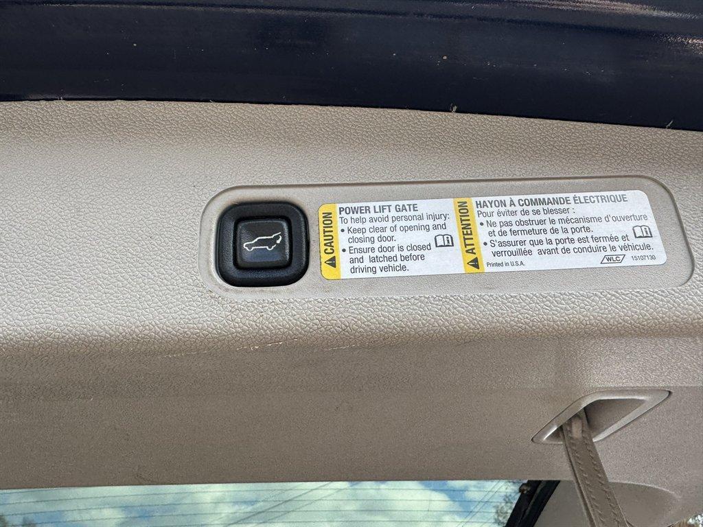 2007 Blue /Grey Chevrolet Tahoe (1GNFC13J07R) with an 5.3l V8 SFI 5.3l engine, Automatic transmission, located at 745 East Steele Rd., West Columbia, SC, 29170, (803) 755-9148, 33.927212, -81.148483 - Photo#29