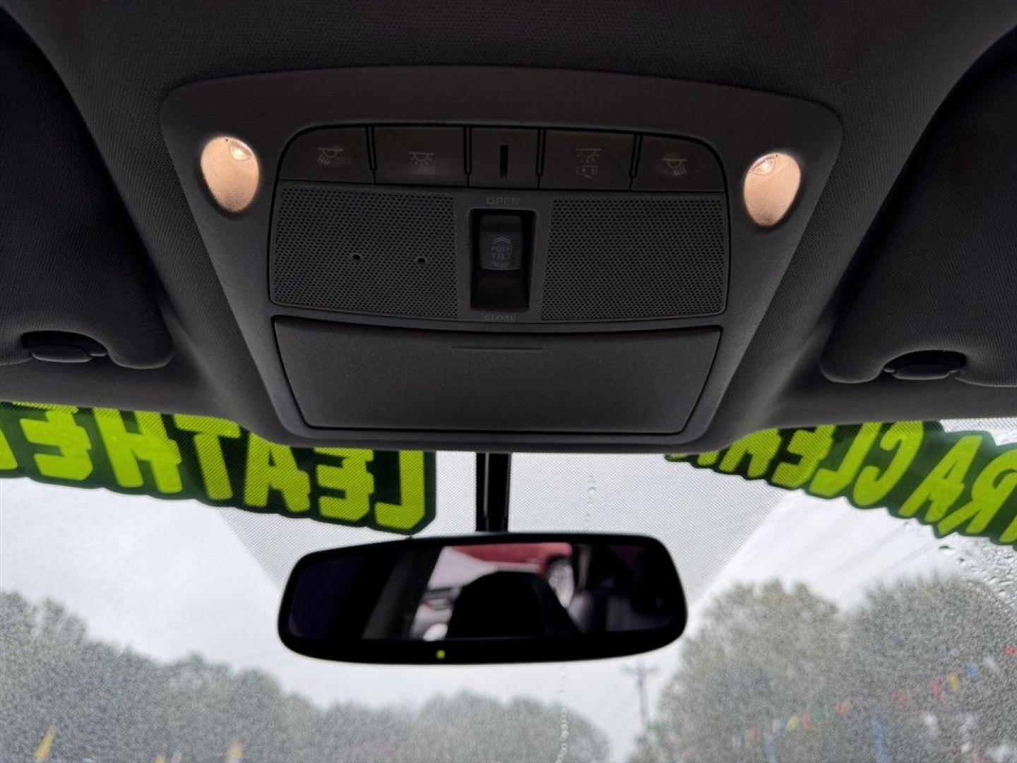 2017 Silver /Black Nissan Maxima (1N4AA6AP5HC) with an 3.5l V6 Smpi Dohc Cvtcs 3 engine, Automatic transmission, located at 745 East Steele Rd., West Columbia, SC, 29170, (803) 755-9148, 33.927212, -81.148483 - Special Internet Price! 2017 Nissan Maxima - Photo#16