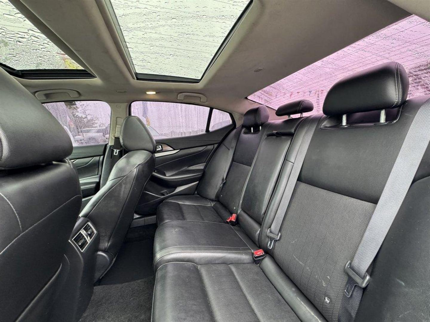 2017 Silver /Black Nissan Maxima (1N4AA6AP5HC) with an 3.5l V6 Smpi Dohc Cvtcs 3 engine, Automatic transmission, located at 745 East Steele Rd., West Columbia, SC, 29170, (803) 755-9148, 33.927212, -81.148483 - Special Internet Price! 2017 Nissan Maxima - Photo#24