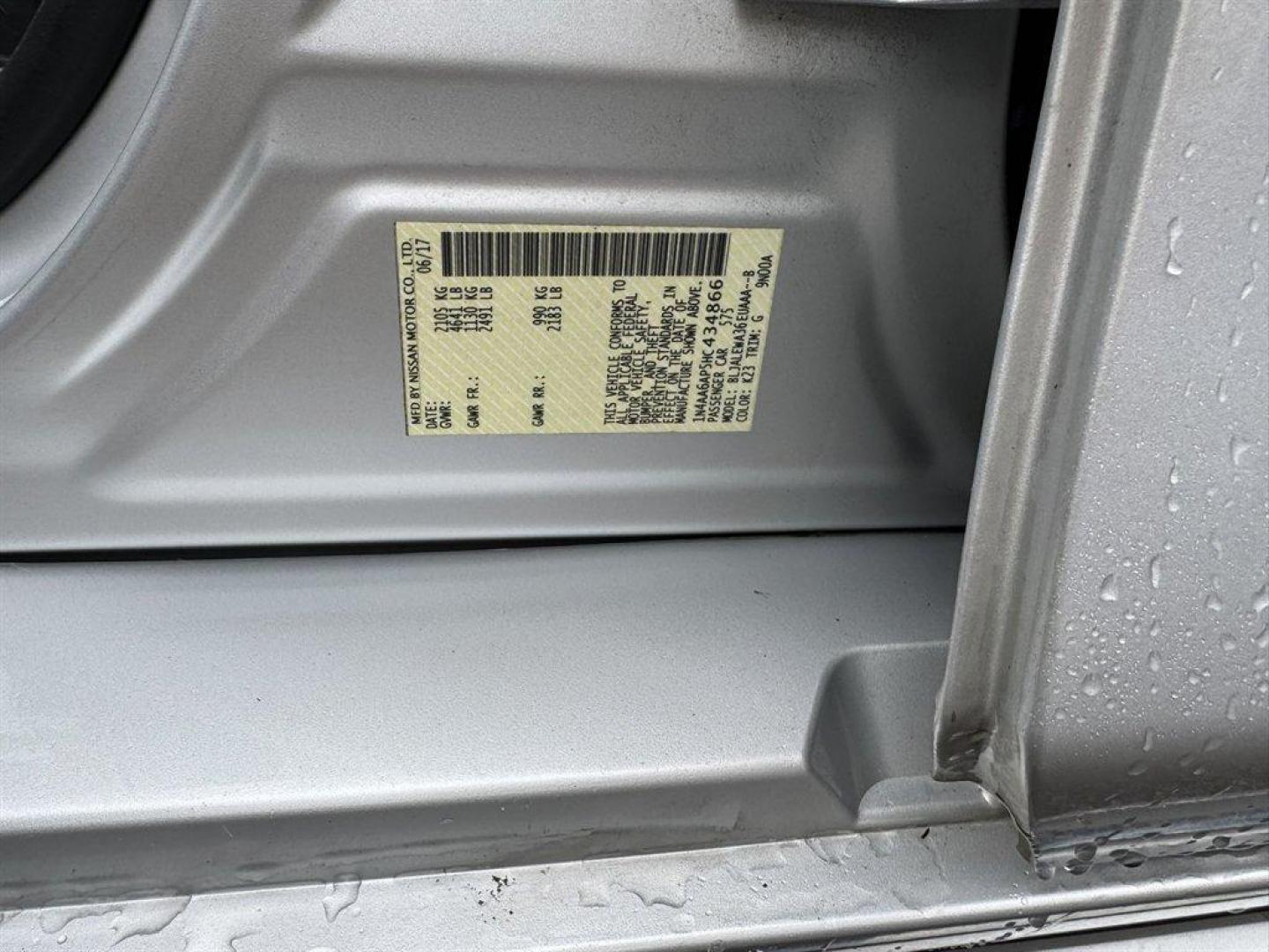 2017 Silver /Black Nissan Maxima (1N4AA6AP5HC) with an 3.5l V6 Smpi Dohc Cvtcs 3 engine, Automatic transmission, located at 745 East Steele Rd., West Columbia, SC, 29170, (803) 755-9148, 33.927212, -81.148483 - Special Internet Price! 2017 Nissan Maxima - Photo#35