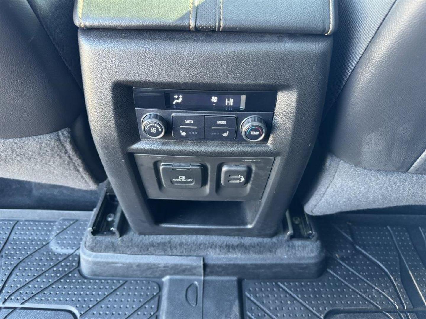 2021 Black /Black Chevrolet Traverse (1GNERKKW2MJ) with an 3.6l V6 DI Dohc 3.6l engine, Automatic transmission, located at 745 East Steele Rd., West Columbia, SC, 29170, (803) 755-9148, 33.927212, -81.148483 - Special Internet Price! 2021 Chevrolet Traverse - Photo#27