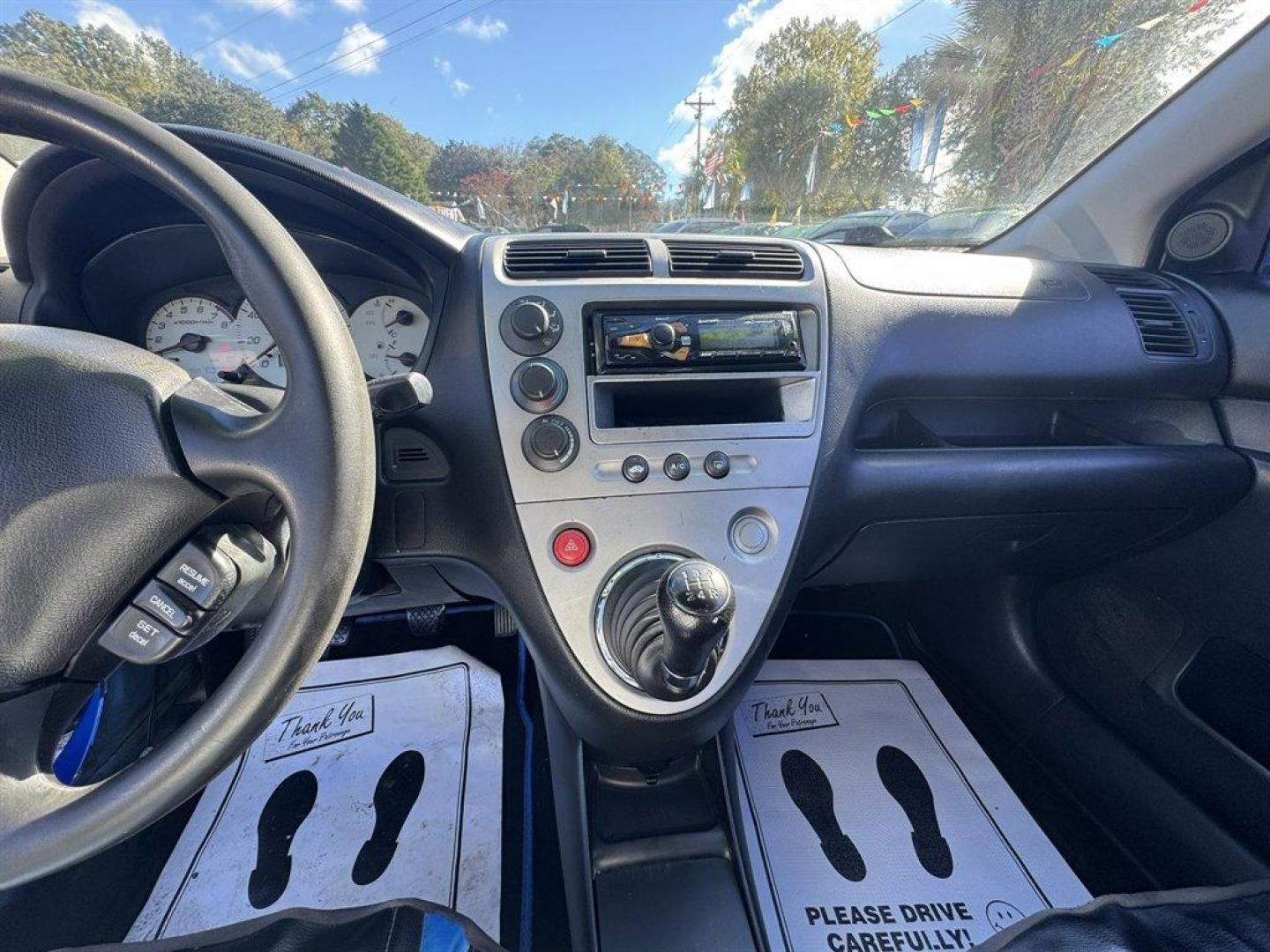 2003 Blue /Black Honda Civic (SHHEP33533U) with an 2.0l I-4 EFI Dohc 2.0l engine, Manual transmission, located at 745 East Steele Rd., West Columbia, SC, 29170, (803) 755-9148, 33.927212, -81.148483 - Special Internet Price! 2003 Honda Civic - Photo#9