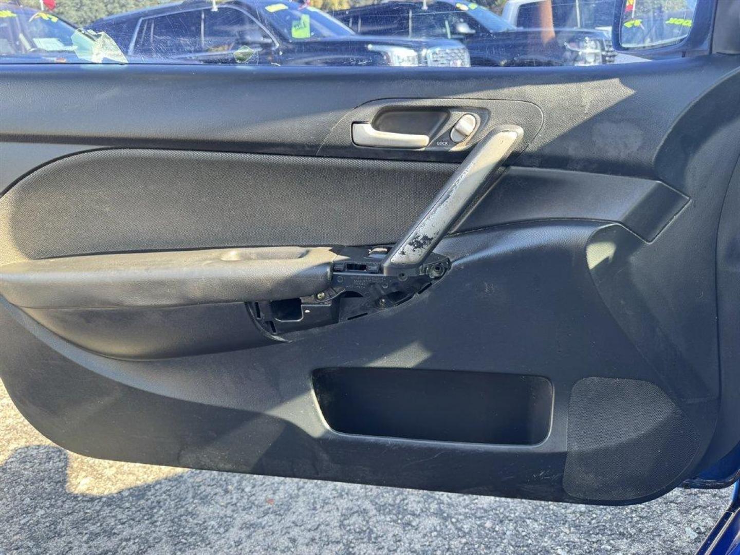 2003 Blue /Black Honda Civic (SHHEP33533U) with an 2.0l I-4 EFI Dohc 2.0l engine, Manual transmission, located at 745 East Steele Rd., West Columbia, SC, 29170, (803) 755-9148, 33.927212, -81.148483 - Special Internet Price! 2003 Honda Civic - Photo#12