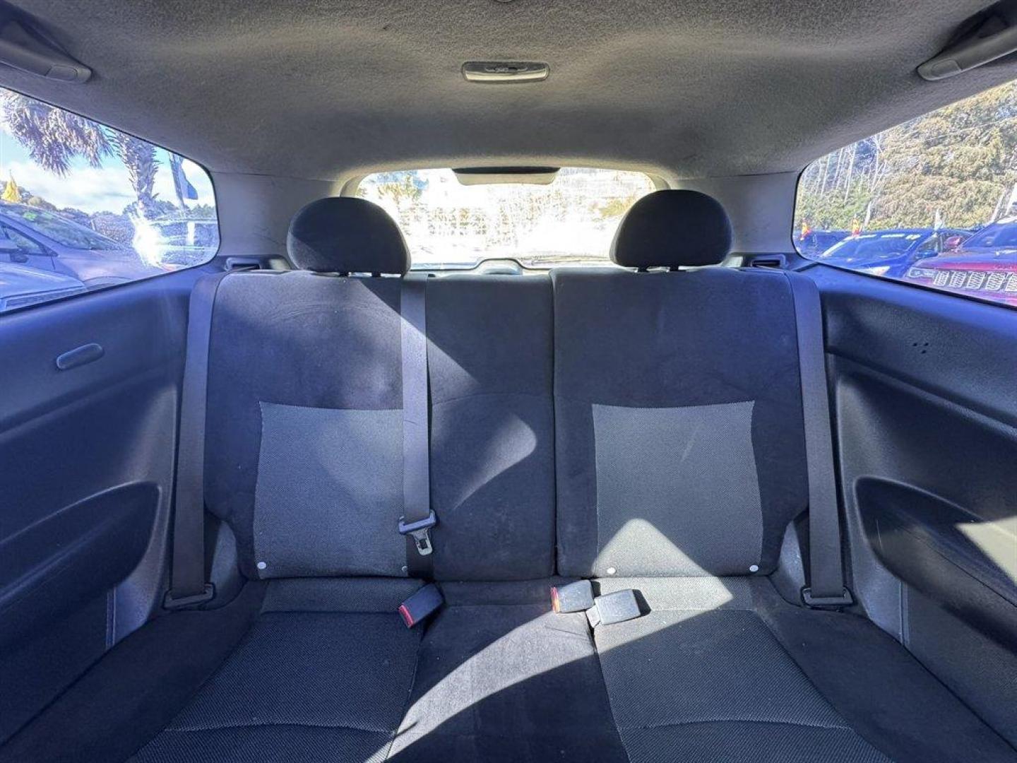 2003 Blue /Black Honda Civic (SHHEP33533U) with an 2.0l I-4 EFI Dohc 2.0l engine, Manual transmission, located at 745 East Steele Rd., West Columbia, SC, 29170, (803) 755-9148, 33.927212, -81.148483 - Special Internet Price! 2003 Honda Civic - Photo#14