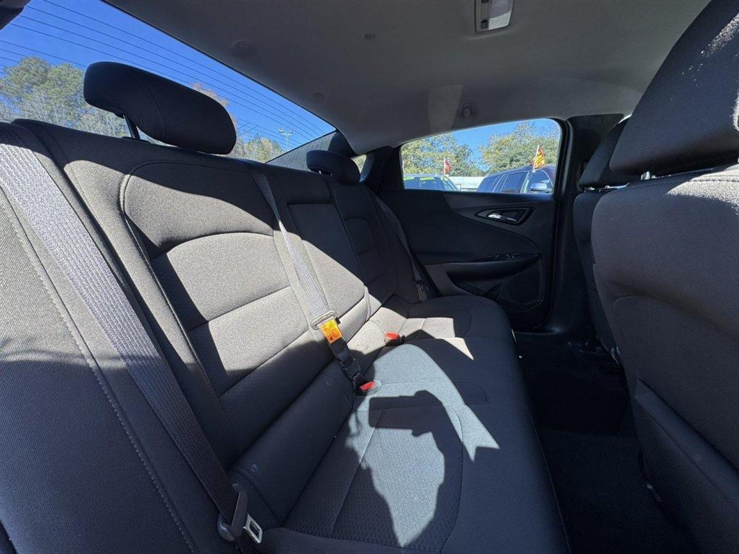 2018 Red /Black Chevrolet Malibu (1G1ZD5ST9JF) with an 1.5l I-4 DI Dohc T/C 1.5l engine, Automatic transmission, located at 745 East Steele Rd., West Columbia, SC, 29170, (803) 755-9148, 33.927212, -81.148483 - Special Internet Price! 2018 Chevrolet Malibu - Photo#22