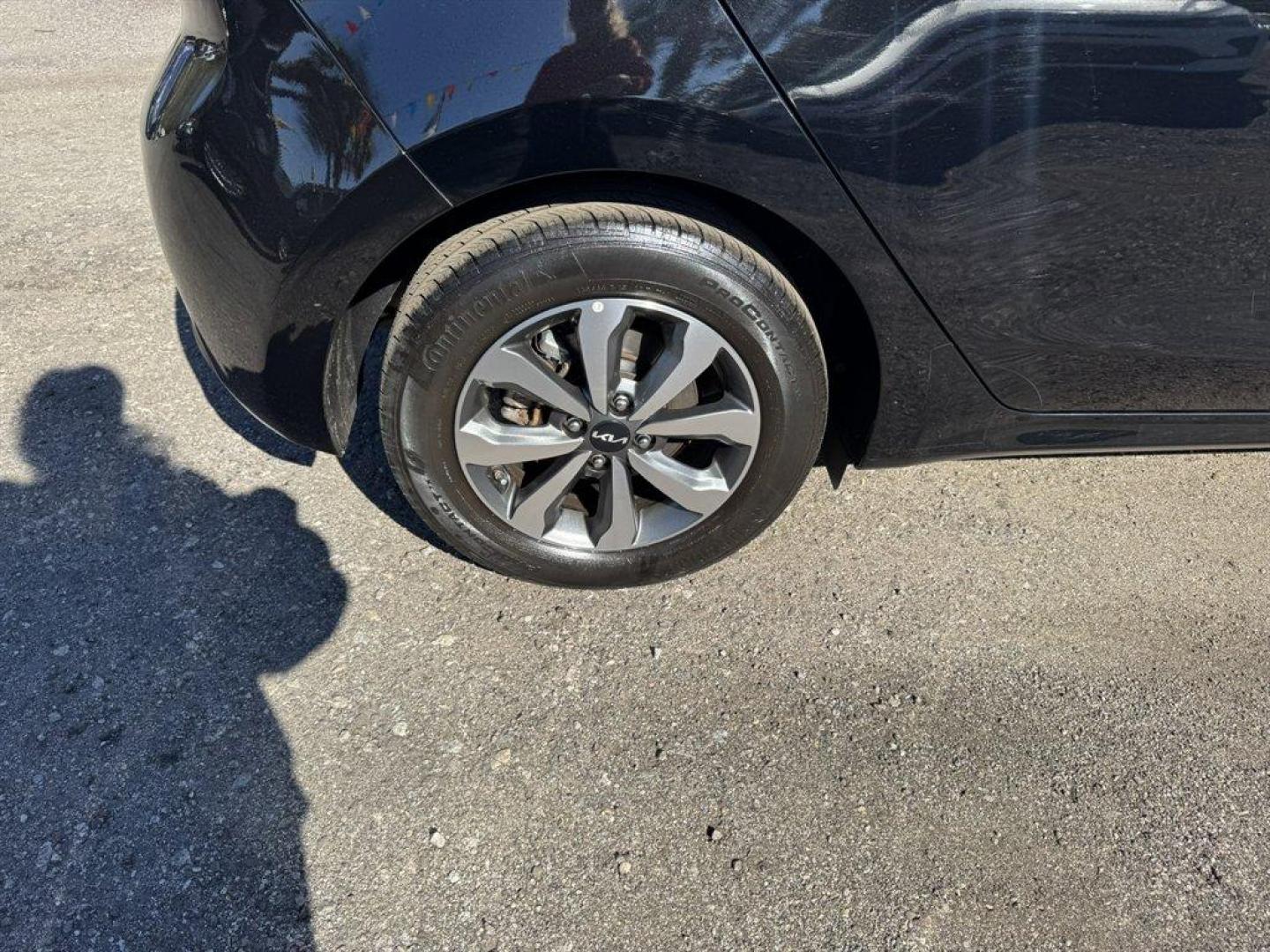 2023 Black /Black Kia Rio (3KPA25AD5PE) with an 1.6l I-4 DI Dohc Cvvt 1.6 engine, Automatic transmission, located at 745 East Steele Rd., West Columbia, SC, 29170, (803) 755-9148, 33.927212, -81.148483 - Special Internet Price! 2023 Kia Rio - Photo#27