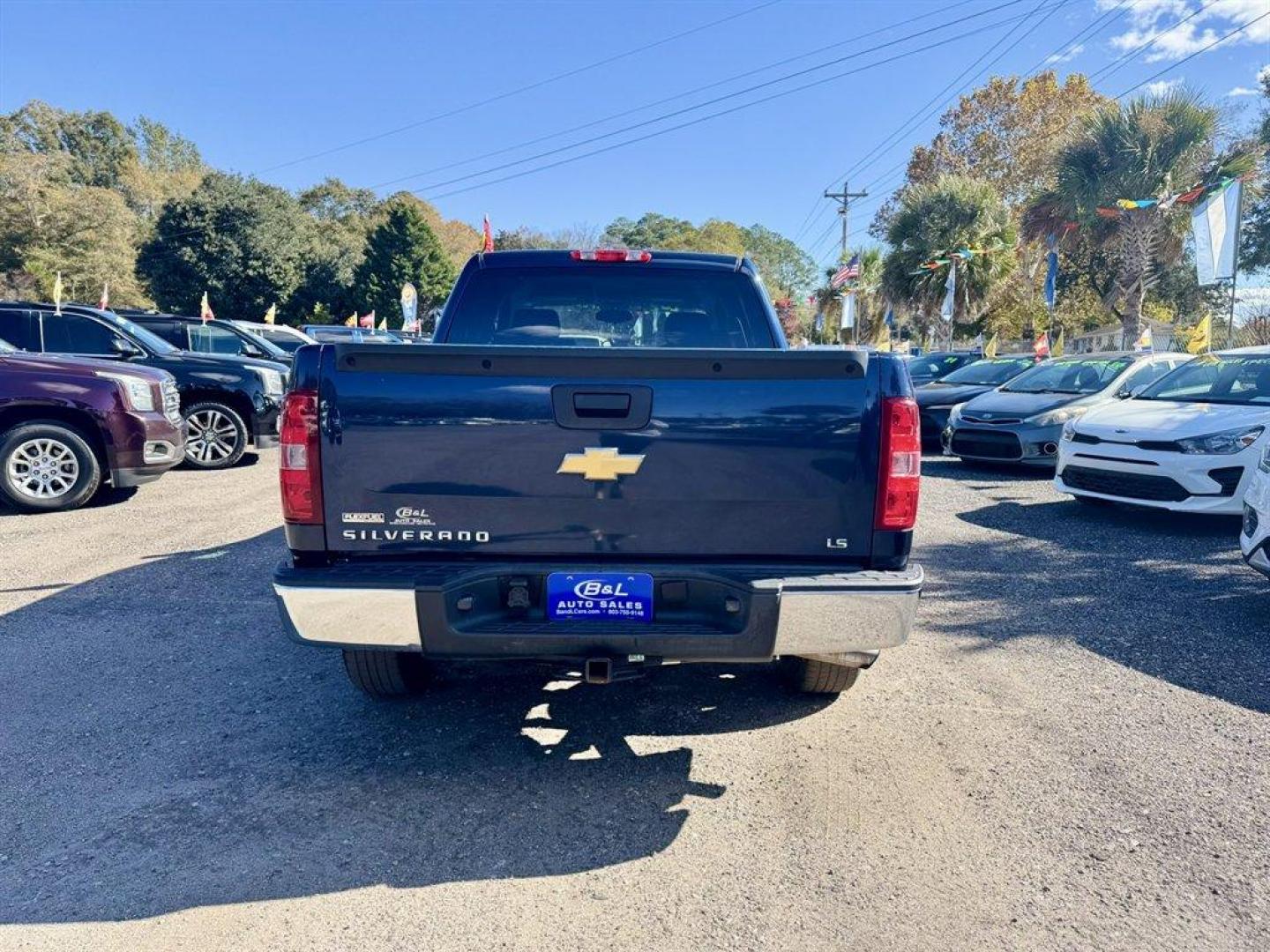 2012 Blue /Black Chevrolet Silverado 1500 (3GCPCREA7CG) with an 4.8l V8 SFI OHV Flex 4.8l engine, Automatic transmission, located at 745 East Steele Rd., West Columbia, SC, 29170, (803) 755-9148, 33.927212, -81.148483 - Special Internet Price! 2012 Chevrolet Silverado 1500 - Photo#4