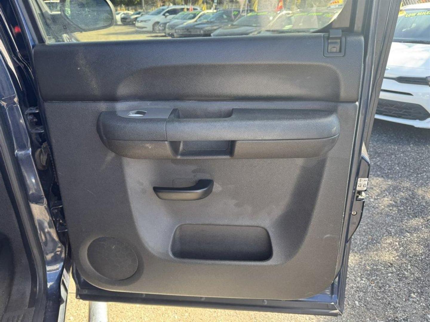 2012 Blue /Black Chevrolet Silverado 1500 (3GCPCREA7CG) with an 4.8l V8 SFI OHV Flex 4.8l engine, Automatic transmission, located at 745 East Steele Rd., West Columbia, SC, 29170, (803) 755-9148, 33.927212, -81.148483 - Special Internet Price! 2012 Chevrolet Silverado 1500 - Photo#18