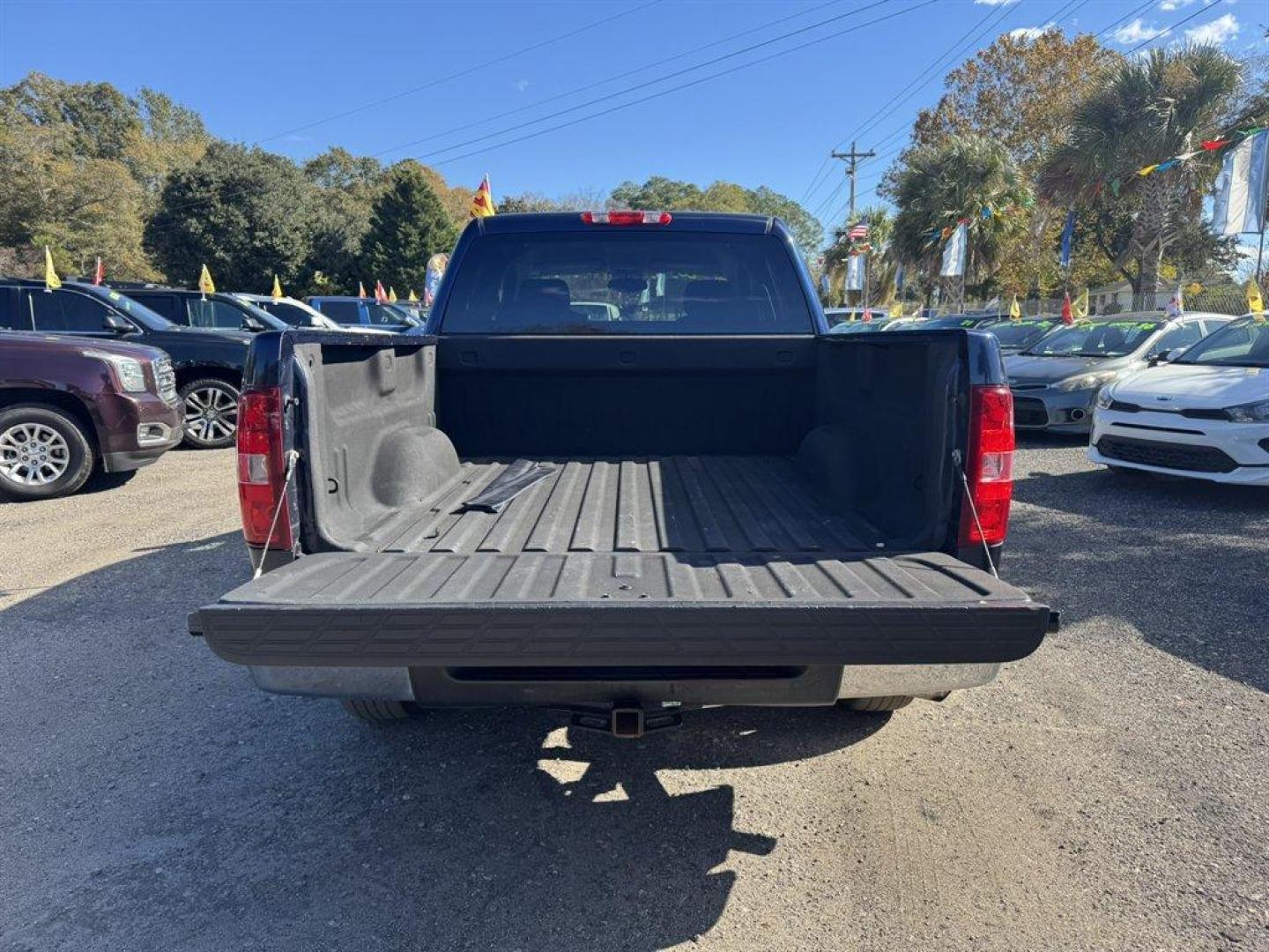 2012 Blue /Black Chevrolet Silverado 1500 (3GCPCREA7CG) with an 4.8l V8 SFI OHV Flex 4.8l engine, Automatic transmission, located at 745 East Steele Rd., West Columbia, SC, 29170, (803) 755-9148, 33.927212, -81.148483 - Special Internet Price! 2012 Chevrolet Silverado 1500 - Photo#22