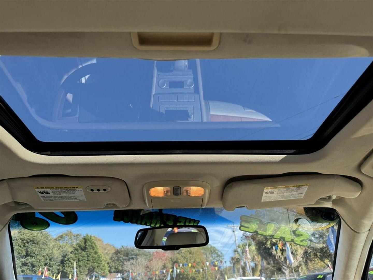 2008 Gold /Tan Lincoln MKZ (3LNHM26T38R) with an 3.5l V6 SFI Dohc 24v 3.5l engine, Automatic transmission, located at 745 East Steele Rd., West Columbia, SC, 29170, (803) 755-9148, 33.927212, -81.148483 - Photo#14