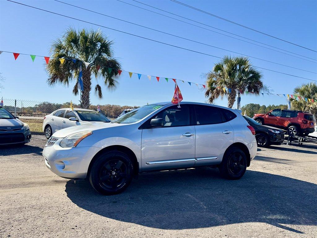 photo of 2011 Nissan Rogue 