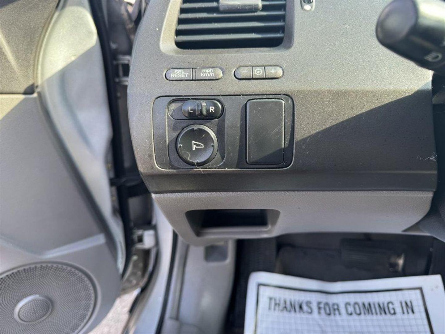 2006 Silver /Grey Honda Civic (2HGFG12636H) with an 1.8l I-4 MPI Sohc 1.8l engine, Automatic transmission, located at 745 East Steele Rd., West Columbia, SC, 29170, (803) 755-9148, 33.927212, -81.148483 - Special Internet Special - Photo#12