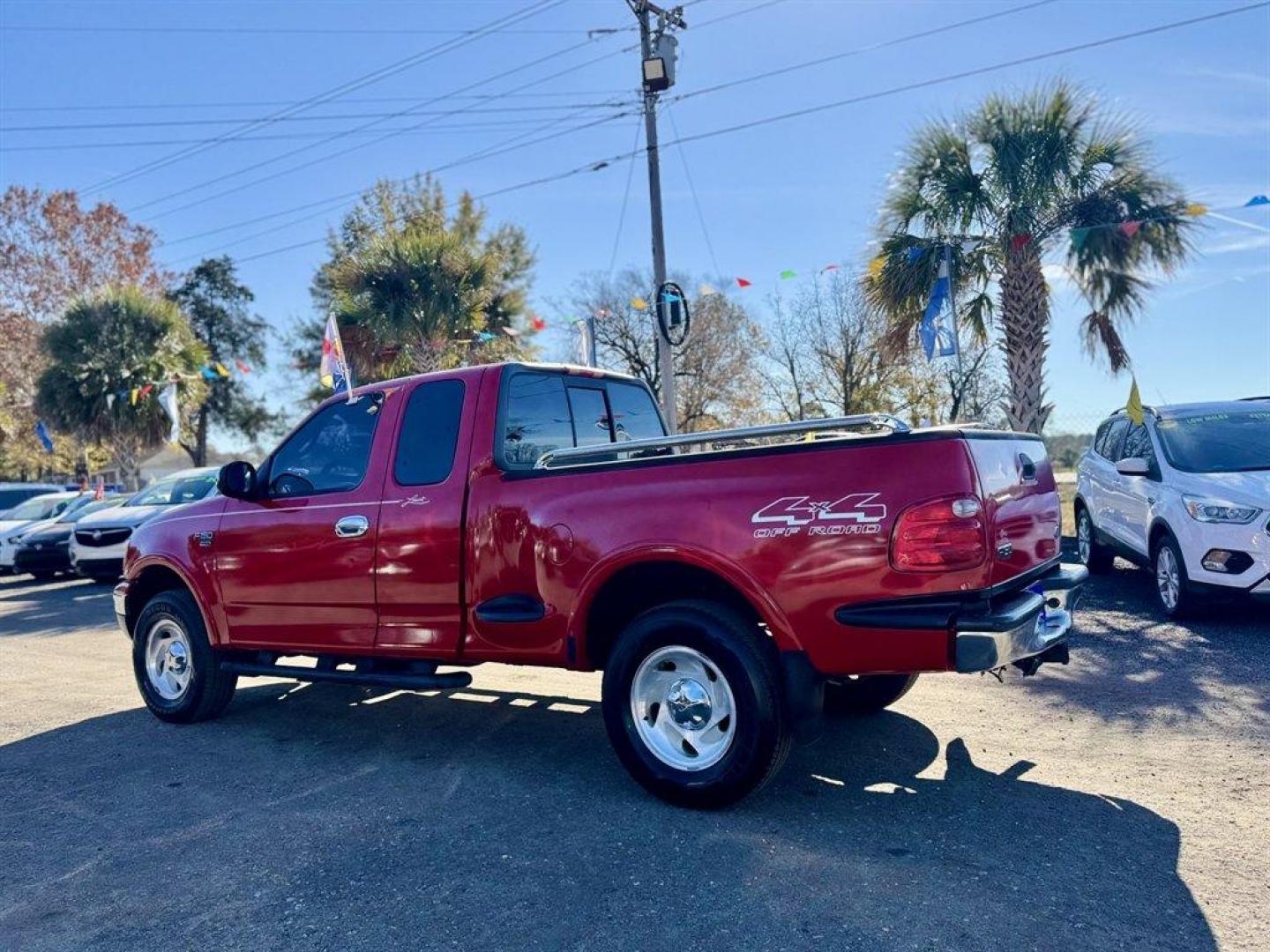 2001 Red Ford F150 (2FTRX08L21C) with an 5.4l V8 EFI Sohc 5.4l engine, Automatic transmission, located at 745 East Steele Rd., West Columbia, SC, 29170, (803) 755-9148, 33.927212, -81.148483 - Special Internet Price! 2001 Ford F150 - Photo#5