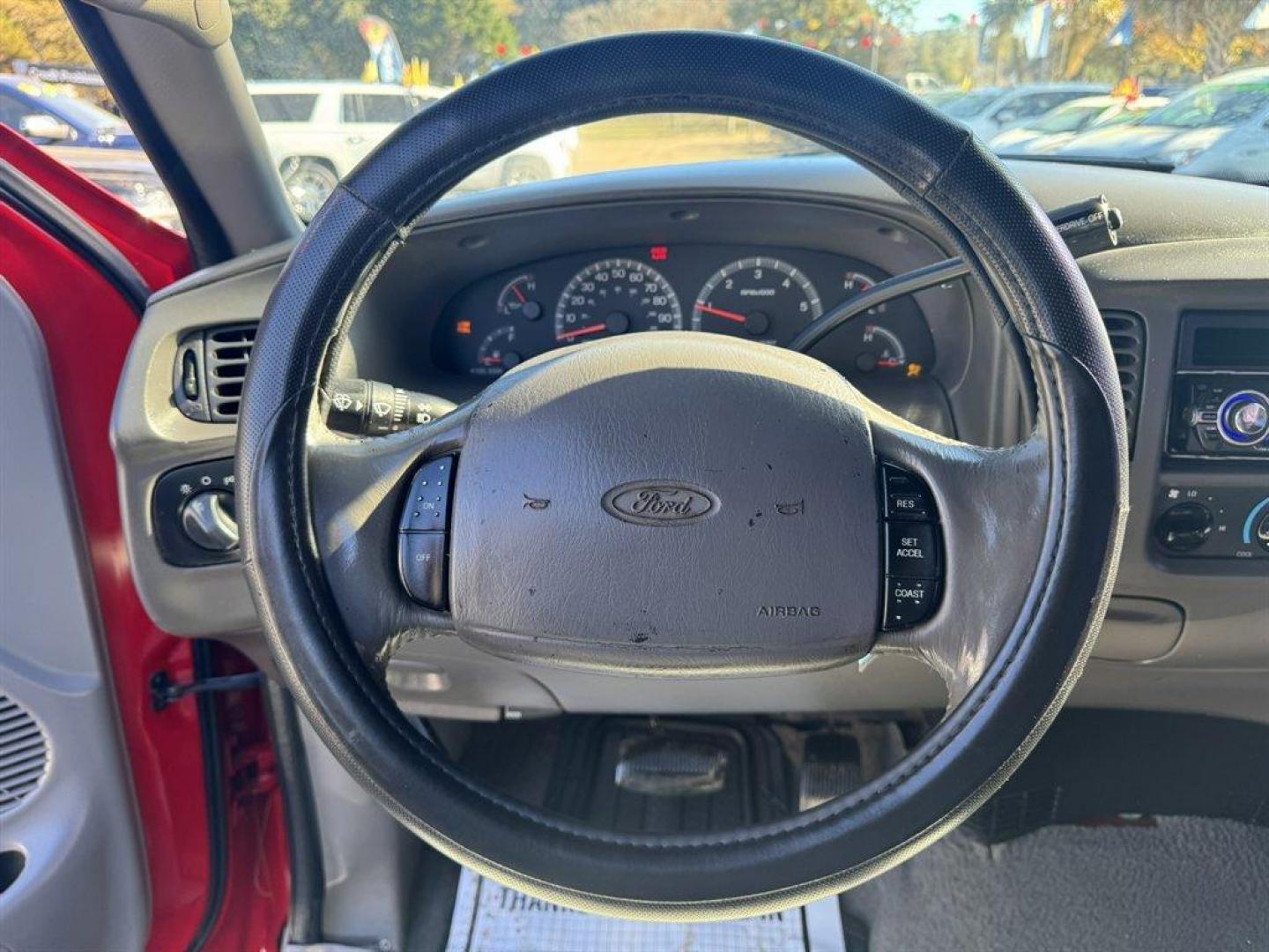 2001 Red Ford F150 (2FTRX08L21C) with an 5.4l V8 EFI Sohc 5.4l engine, Automatic transmission, located at 745 East Steele Rd., West Columbia, SC, 29170, (803) 755-9148, 33.927212, -81.148483 - Special Internet Price! 2001 Ford F150 - Photo#7