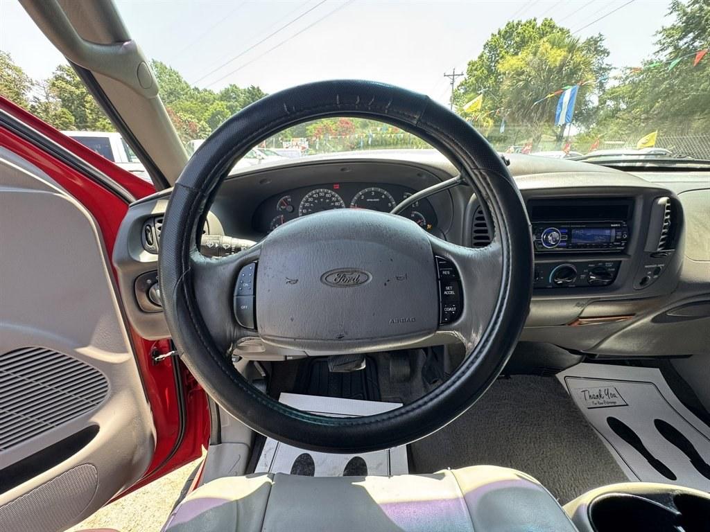 2001 Red /Grey Ford F150 (2FTRX08L21C) with an 5.4l V8 EFI Sohc 5.4l engine, Automatic transmission, located at 745 East Steele Rd., West Columbia, SC, 29170, (803) 755-9148, 33.927212, -81.148483- Photo#6