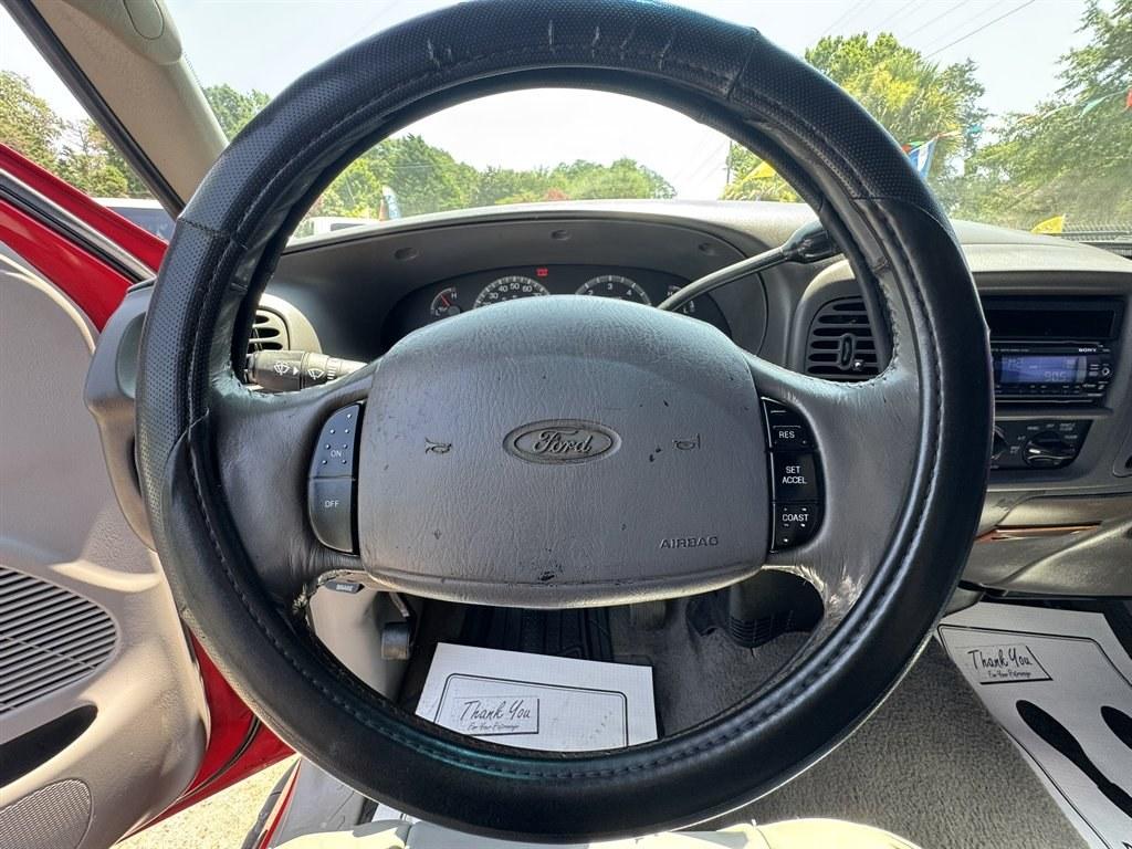 2001 Red /Grey Ford F150 (2FTRX08L21C) with an 5.4l V8 EFI Sohc 5.4l engine, Automatic transmission, located at 745 East Steele Rd., West Columbia, SC, 29170, (803) 755-9148, 33.927212, -81.148483- Photo#7