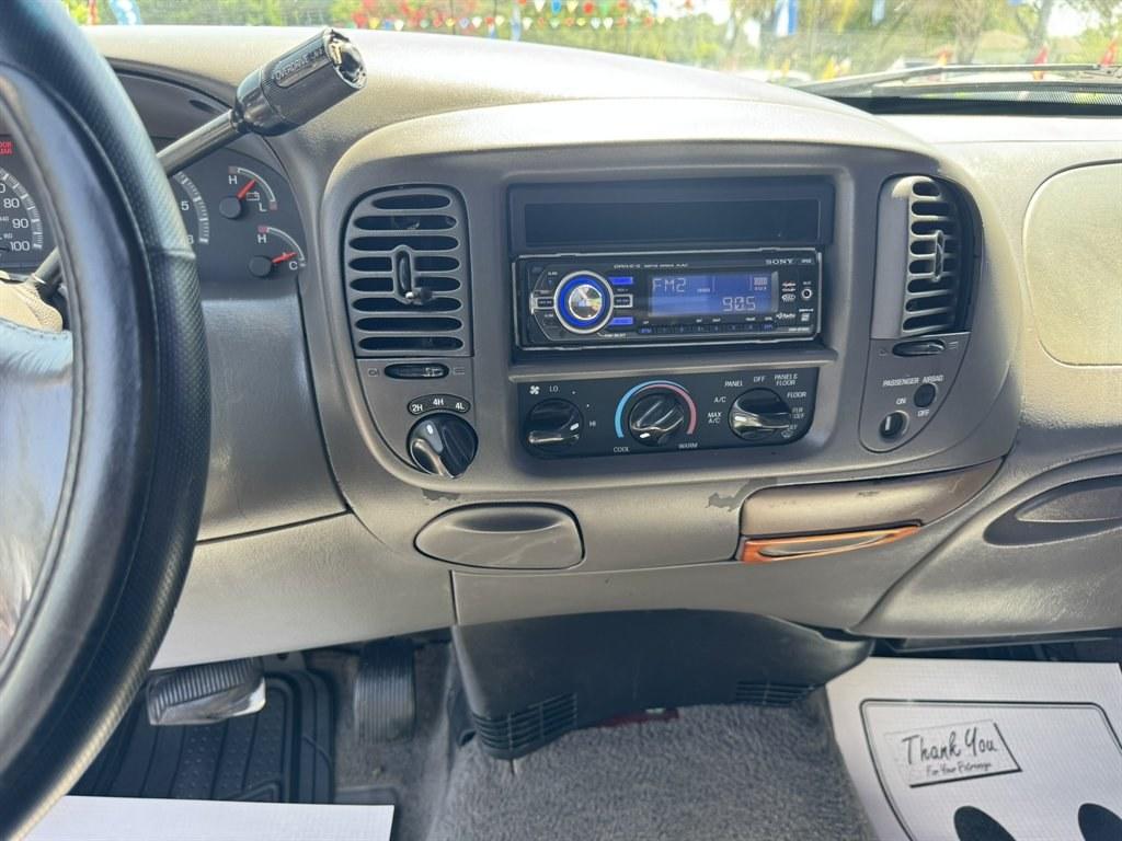 2001 Red /Grey Ford F150 (2FTRX08L21C) with an 5.4l V8 EFI Sohc 5.4l engine, Automatic transmission, located at 745 East Steele Rd., West Columbia, SC, 29170, (803) 755-9148, 33.927212, -81.148483- Photo#12