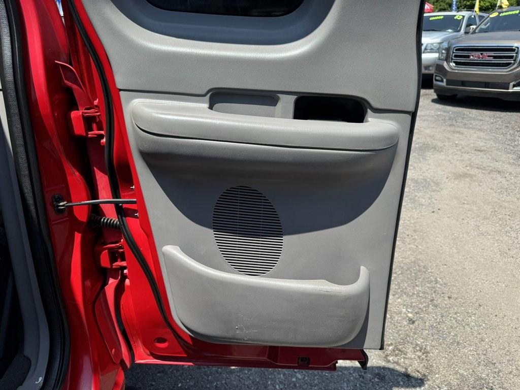 2001 Red /Grey Ford F150 (2FTRX08L21C) with an 5.4l V8 EFI Sohc 5.4l engine, Automatic transmission, located at 745 East Steele Rd., West Columbia, SC, 29170, (803) 755-9148, 33.927212, -81.148483- Photo#17