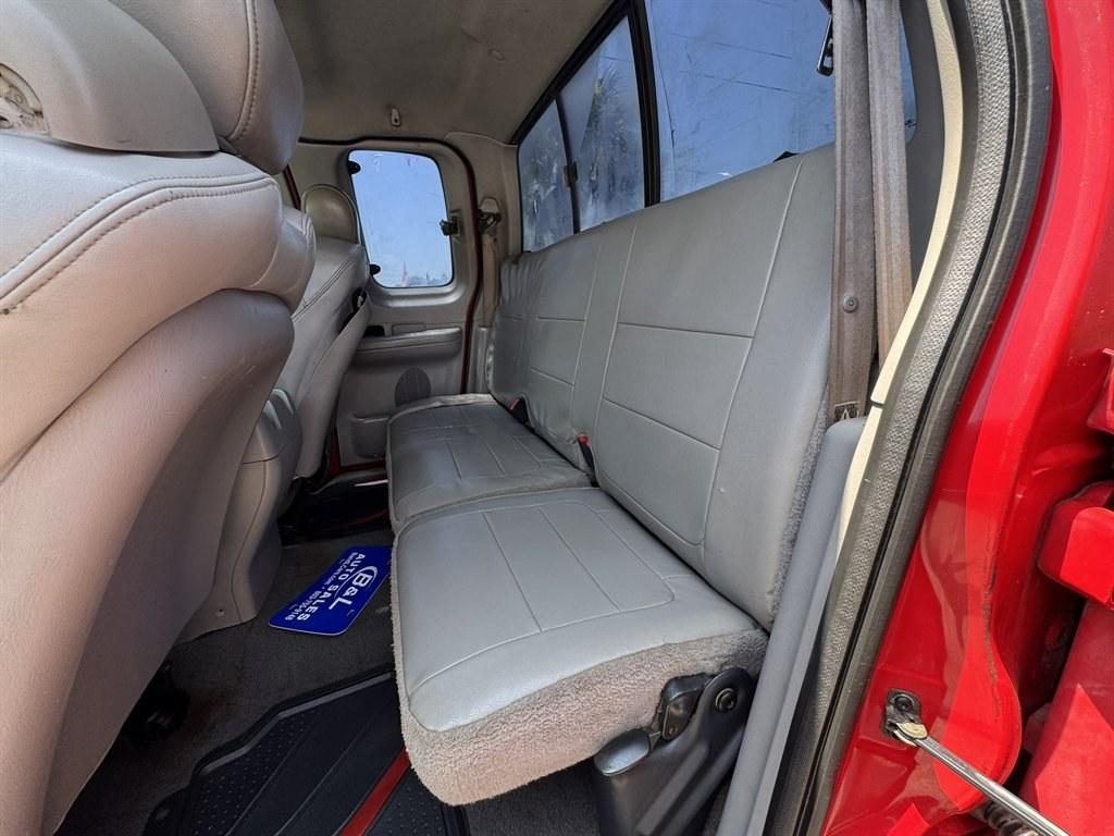 2001 Red /Grey Ford F150 (2FTRX08L21C) with an 5.4l V8 EFI Sohc 5.4l engine, Automatic transmission, located at 745 East Steele Rd., West Columbia, SC, 29170, (803) 755-9148, 33.927212, -81.148483- Photo#18