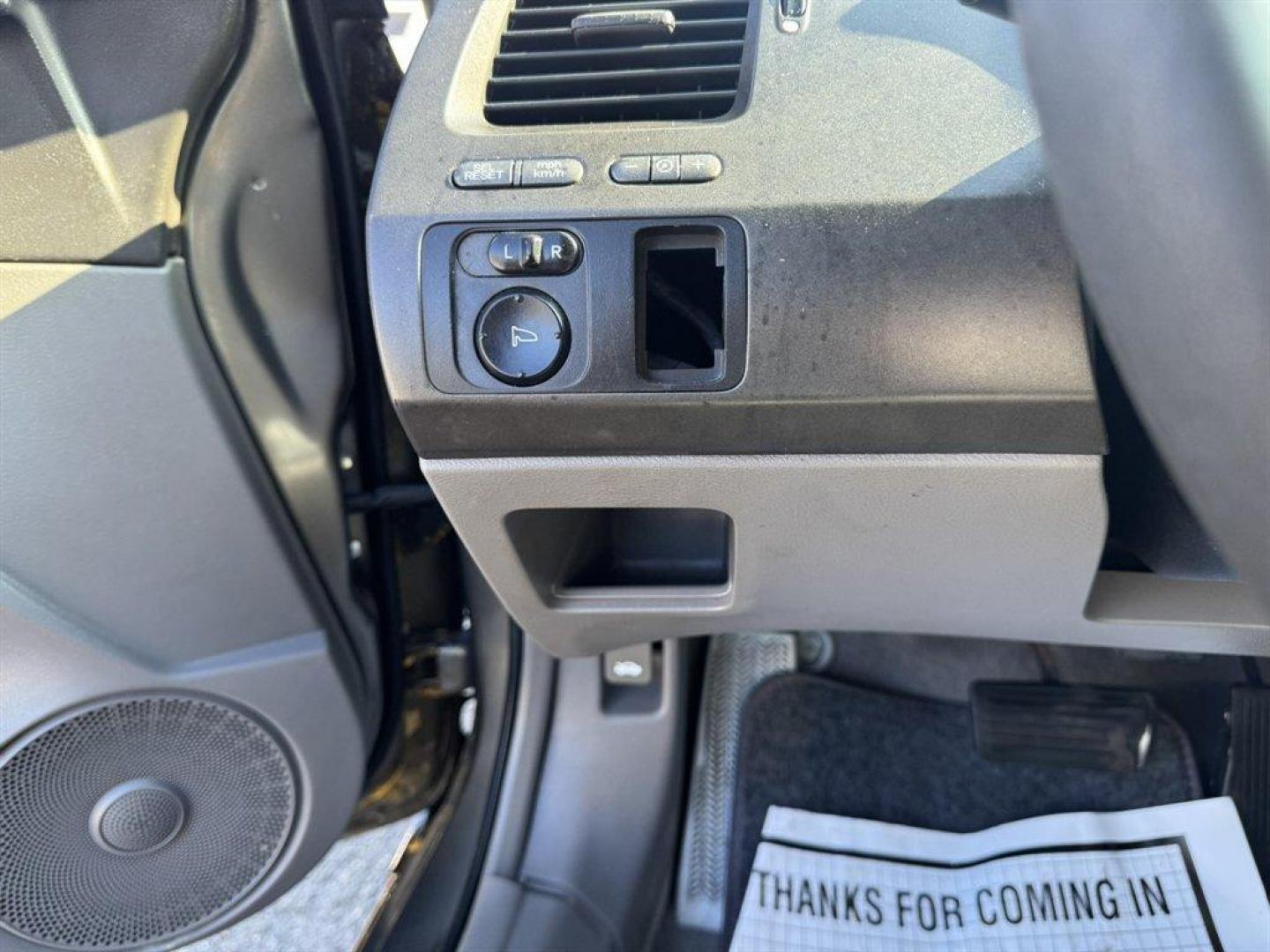 2007 Grey /Grey Honda Civic (2HGFG126X7H) with an 1.8l I-4 MPI Sohc 1.8l engine, Automatic transmission, located at 745 East Steele Rd., West Columbia, SC, 29170, (803) 755-9148, 33.927212, -81.148483 - Special Internet Price! 2007 Honda Civic - Photo#11