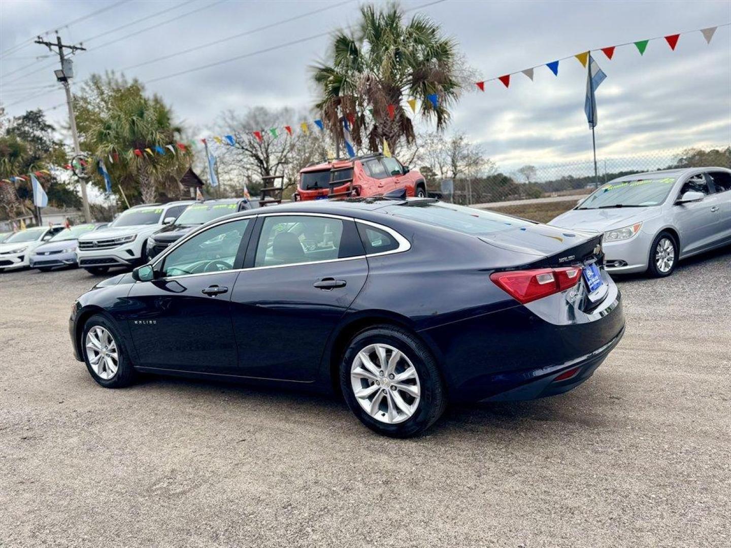 2023 Grey /Black Chevrolet Malibu (1G1ZD5ST6PF) with an 1.5l I-4 DI Dohc T/C 1.5l engine, Automatic transmission, located at 745 East Steele Rd., West Columbia, SC, 29170, (803) 755-9148, 33.927212, -81.148483 - Photo#5