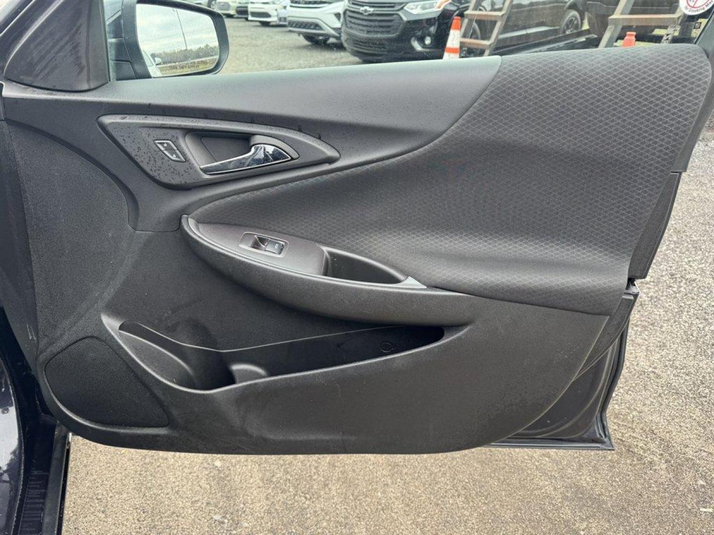 2023 Grey /Black Chevrolet Malibu (1G1ZD5ST6PF) with an 1.5l I-4 DI Dohc T/C 1.5l engine, Automatic transmission, located at 745 East Steele Rd., West Columbia, SC, 29170, (803) 755-9148, 33.927212, -81.148483 - Photo#24