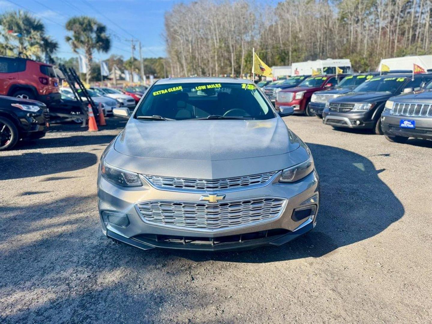 2018 Bronze /Black Chevrolet Malibu (1G1ZD5ST8JF) with an 1.5l I-4 DI Dohc T/C 1.5l engine, Automatic transmission, located at 745 East Steele Rd., West Columbia, SC, 29170, (803) 755-9148, 33.927212, -81.148483 - Photo#1