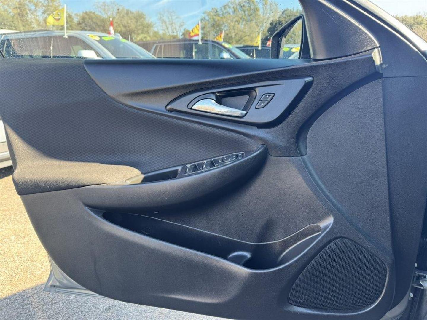 2018 Bronze /Black Chevrolet Malibu (1G1ZD5ST8JF) with an 1.5l I-4 DI Dohc T/C 1.5l engine, Automatic transmission, located at 745 East Steele Rd., West Columbia, SC, 29170, (803) 755-9148, 33.927212, -81.148483 - Photo#15