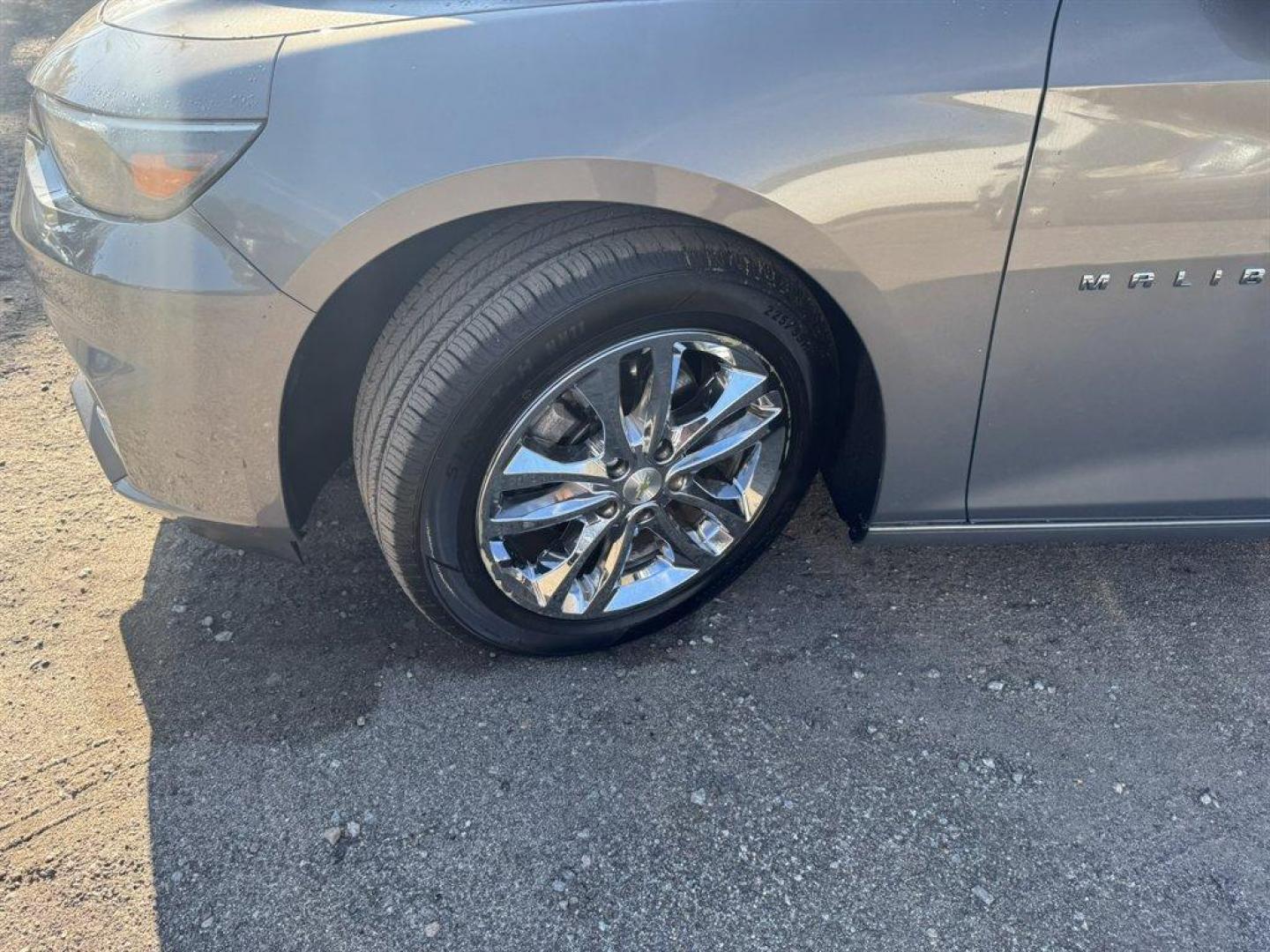 2018 Bronze /Black Chevrolet Malibu (1G1ZD5ST8JF) with an 1.5l I-4 DI Dohc T/C 1.5l engine, Automatic transmission, located at 745 East Steele Rd., West Columbia, SC, 29170, (803) 755-9148, 33.927212, -81.148483 - Photo#29